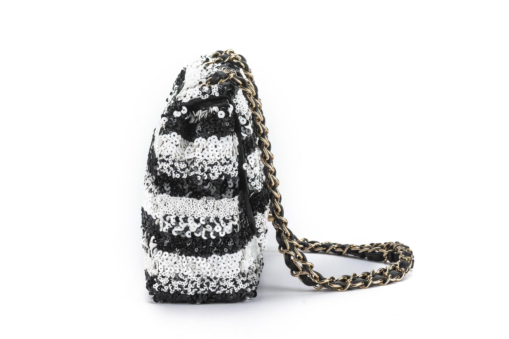 Chanel Sequin Small Flap Black White In Excellent Condition For Sale In West Hollywood, CA