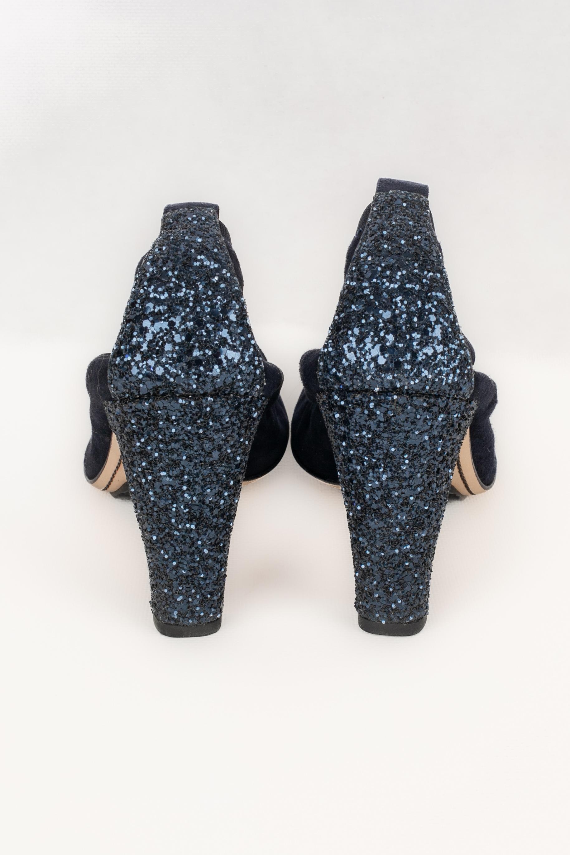 Chanel sequined pumps In Good Condition For Sale In SAINT-OUEN-SUR-SEINE, FR