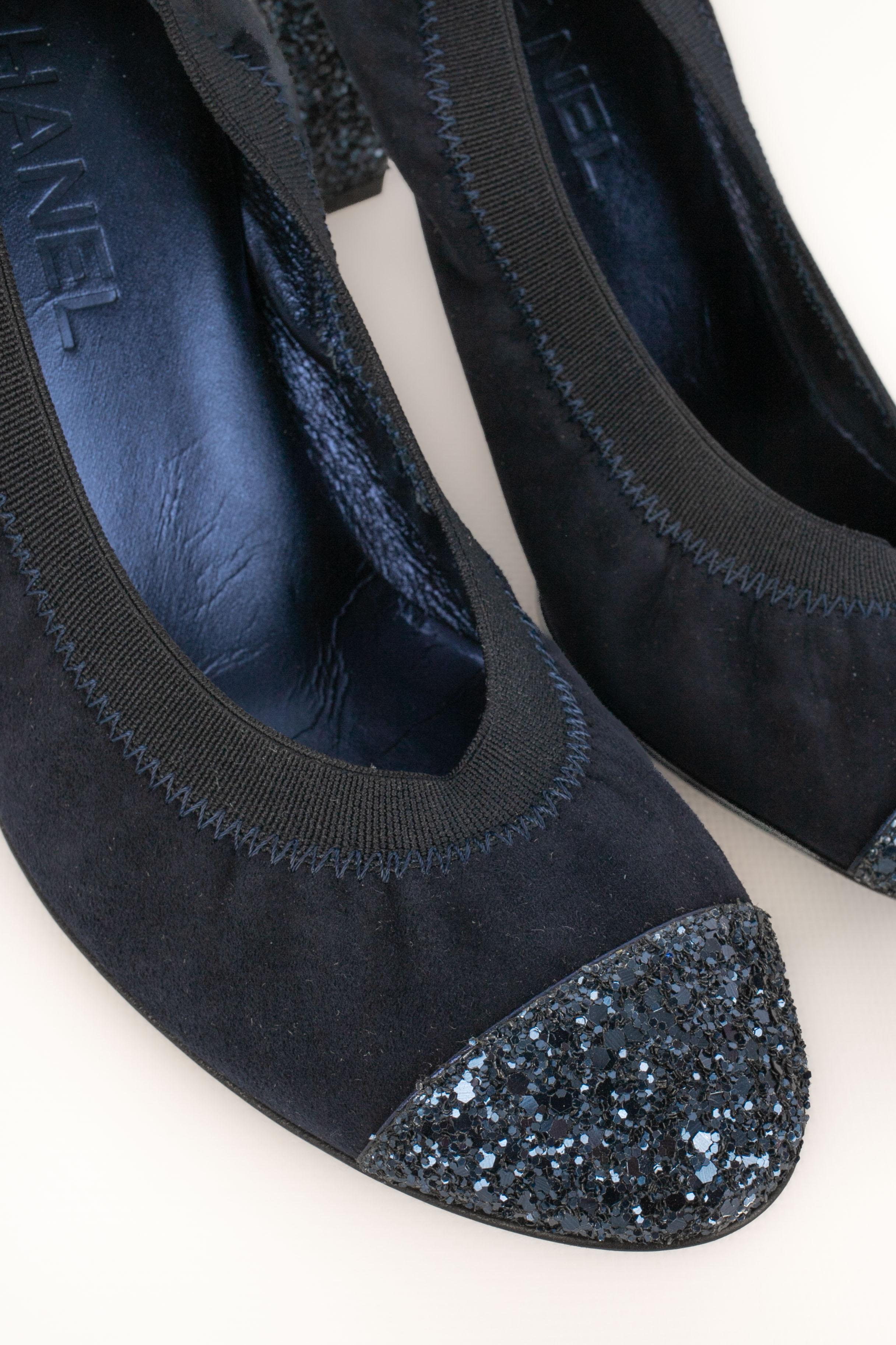 Chanel sequined pumps For Sale 1