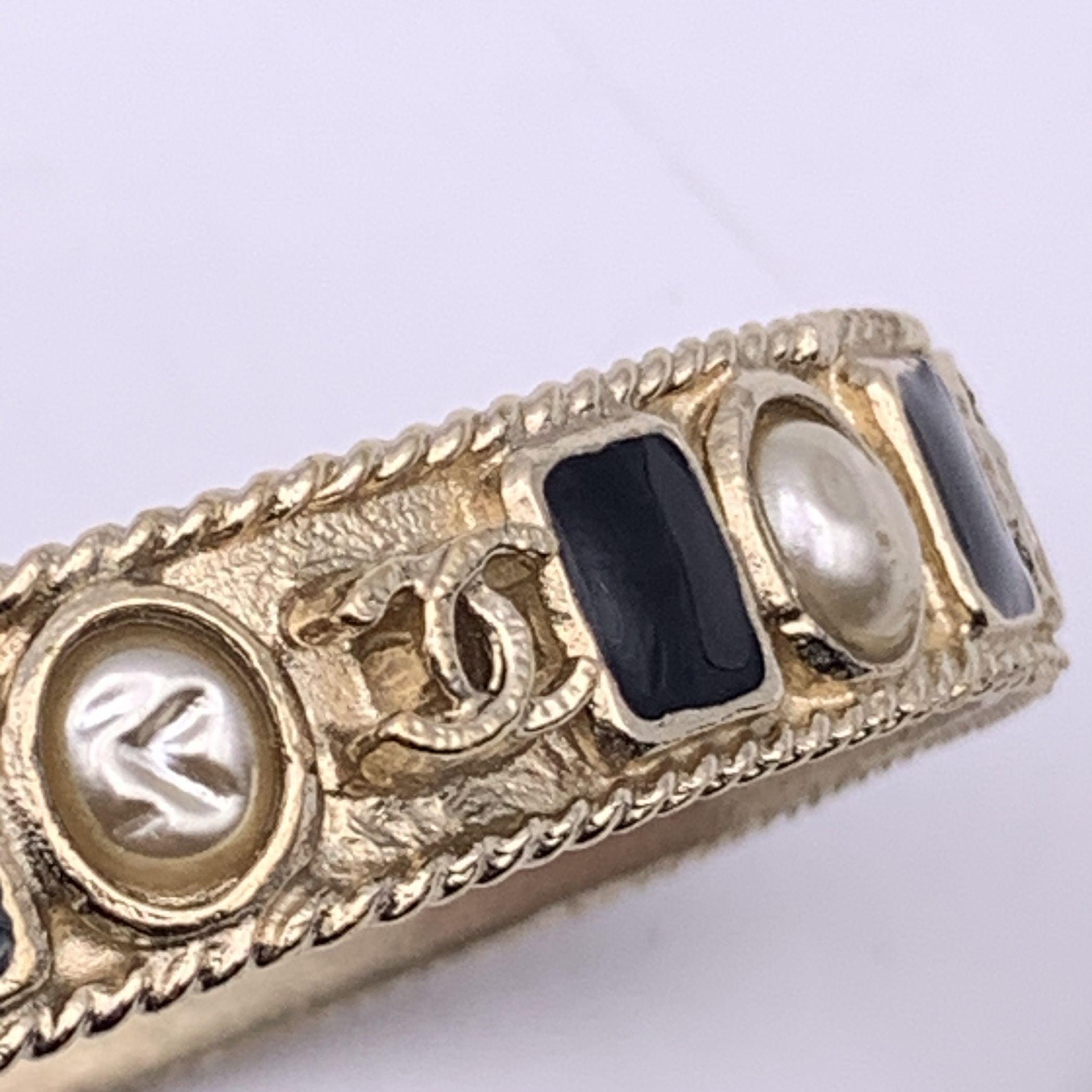 Brown Chanel Set of 2 Gold Metal Black Enamel Pearls Cuff Bangle Bracelets For Sale