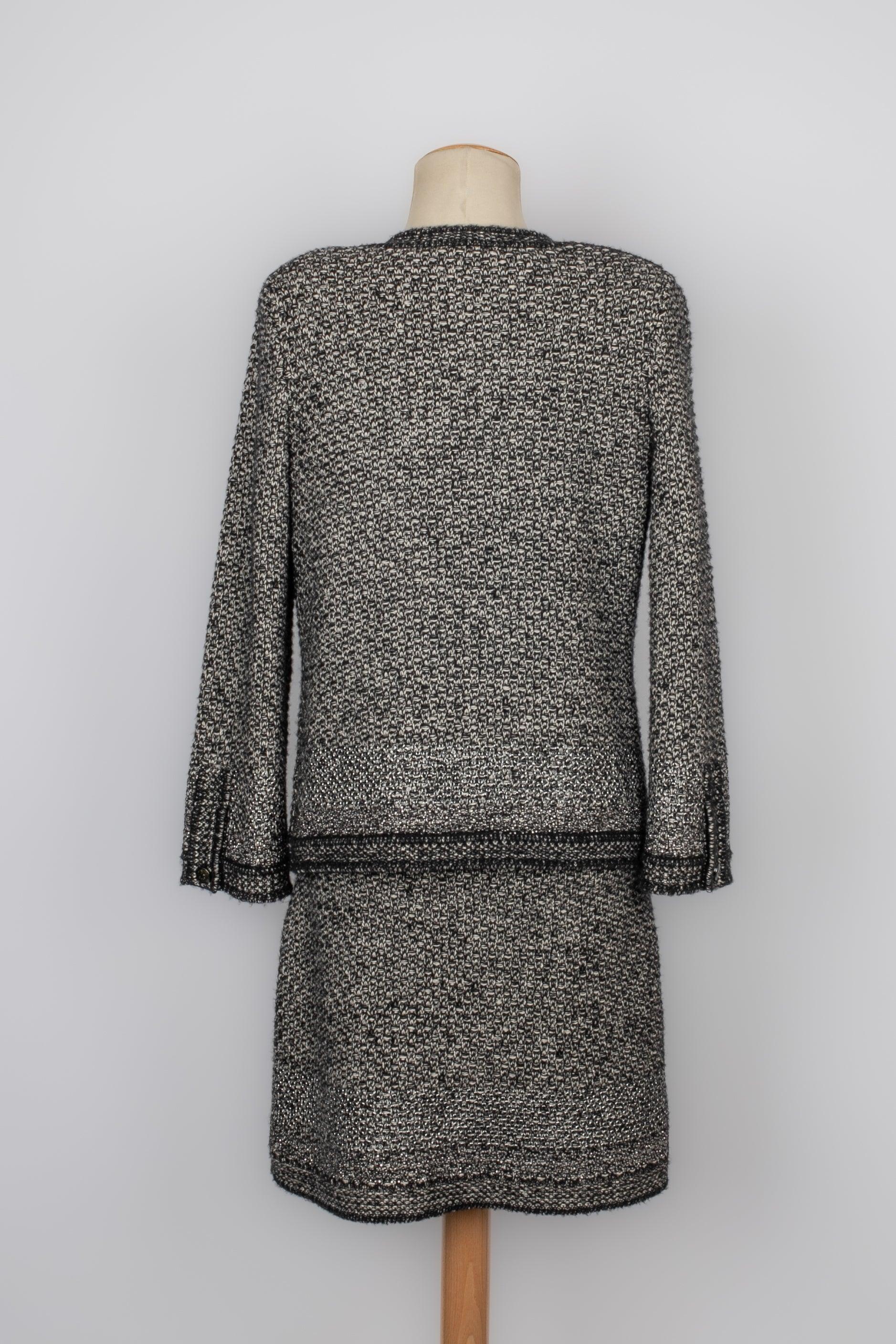 Chanel Set aus Strickjacke und Kleid im Zustand „Hervorragend“ im Angebot in SAINT-OUEN-SUR-SEINE, FR