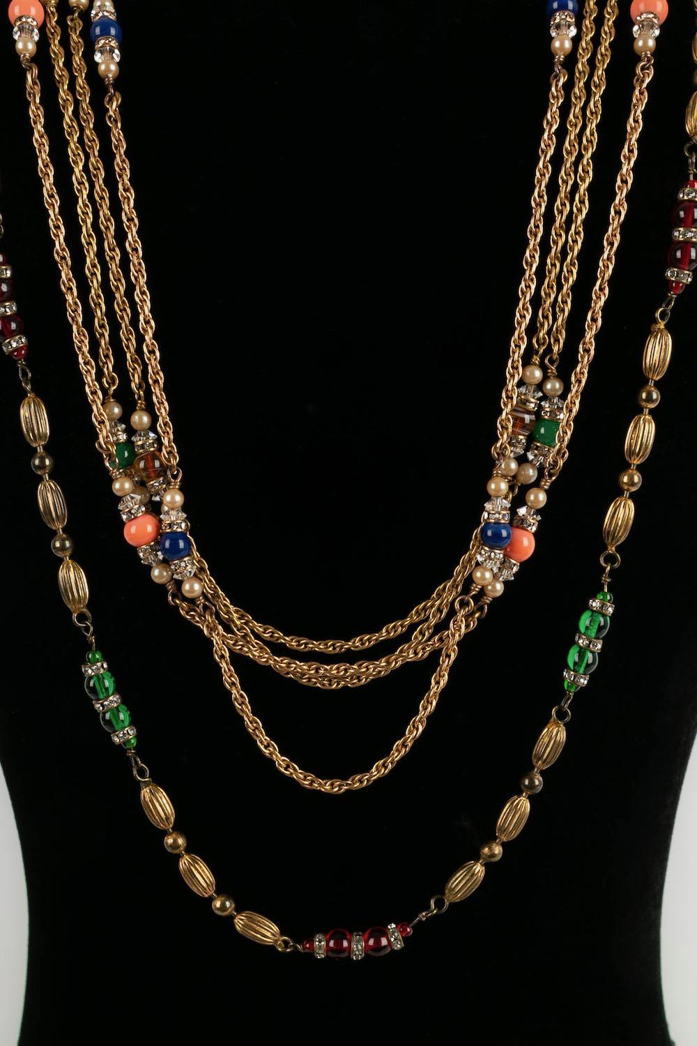 Chanel Set of Vintage Long Necklaces in Gold Metal and Glass Beads In Excellent Condition For Sale In SAINT-OUEN-SUR-SEINE, FR
