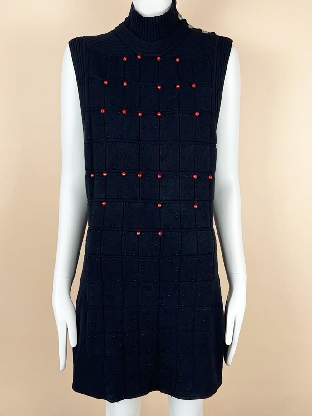 Chanel Shanghai CC Buttons Little Black Dress In Excellent Condition For Sale In Dubai, AE