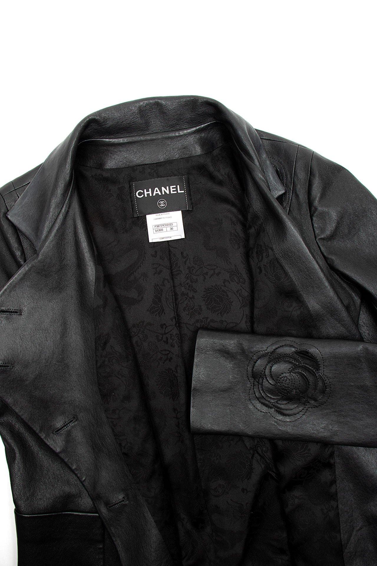 Chanel Shanghai Collection CC Dragon Buttons  In Excellent Condition In Dubai, AE