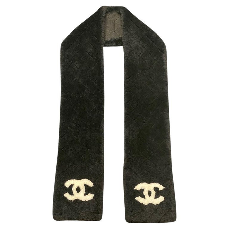 Chanel sheepskin scarf For Sale at 1stDibs
