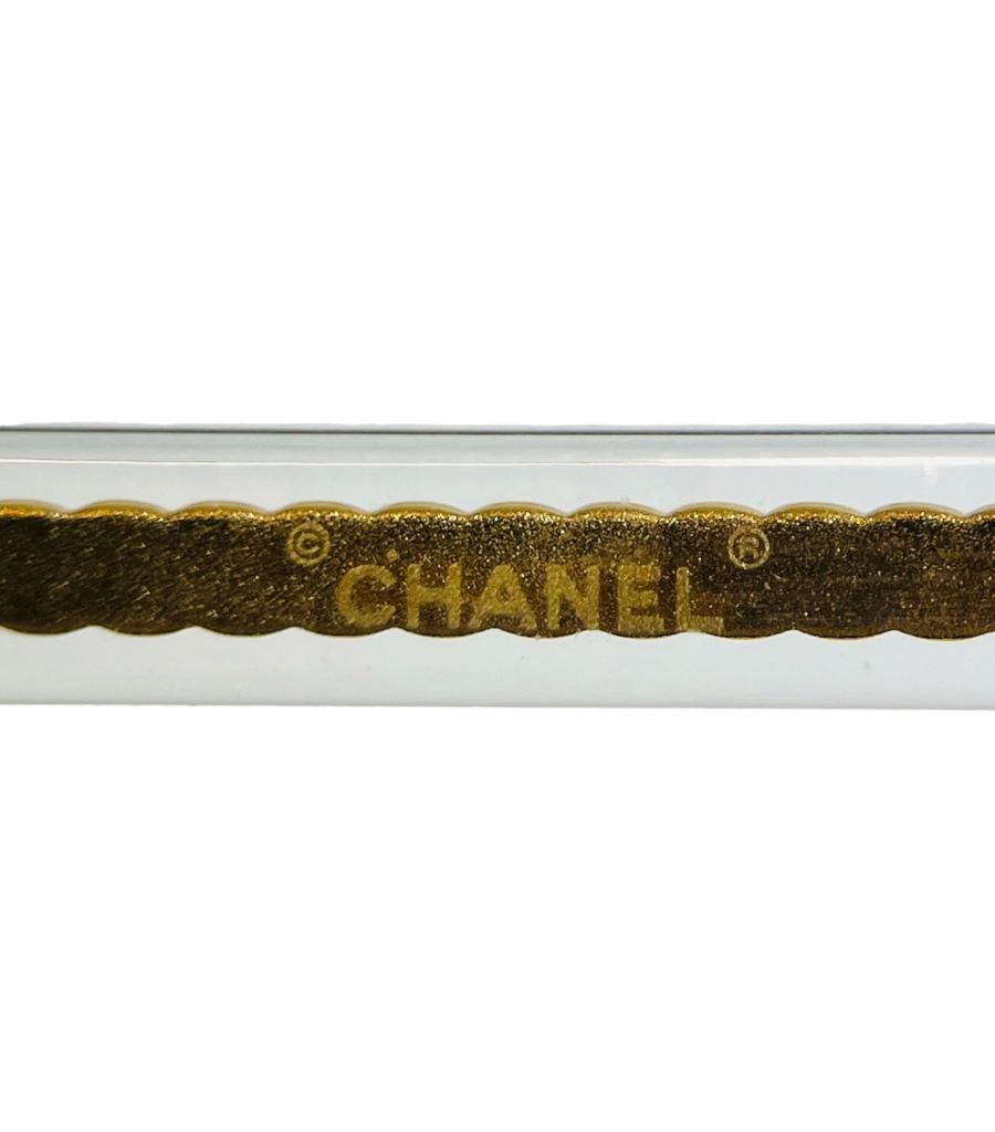 Chanel Shield Mirorred Sunglasses With Chain & 'CC' Logo Arms For Sale 6