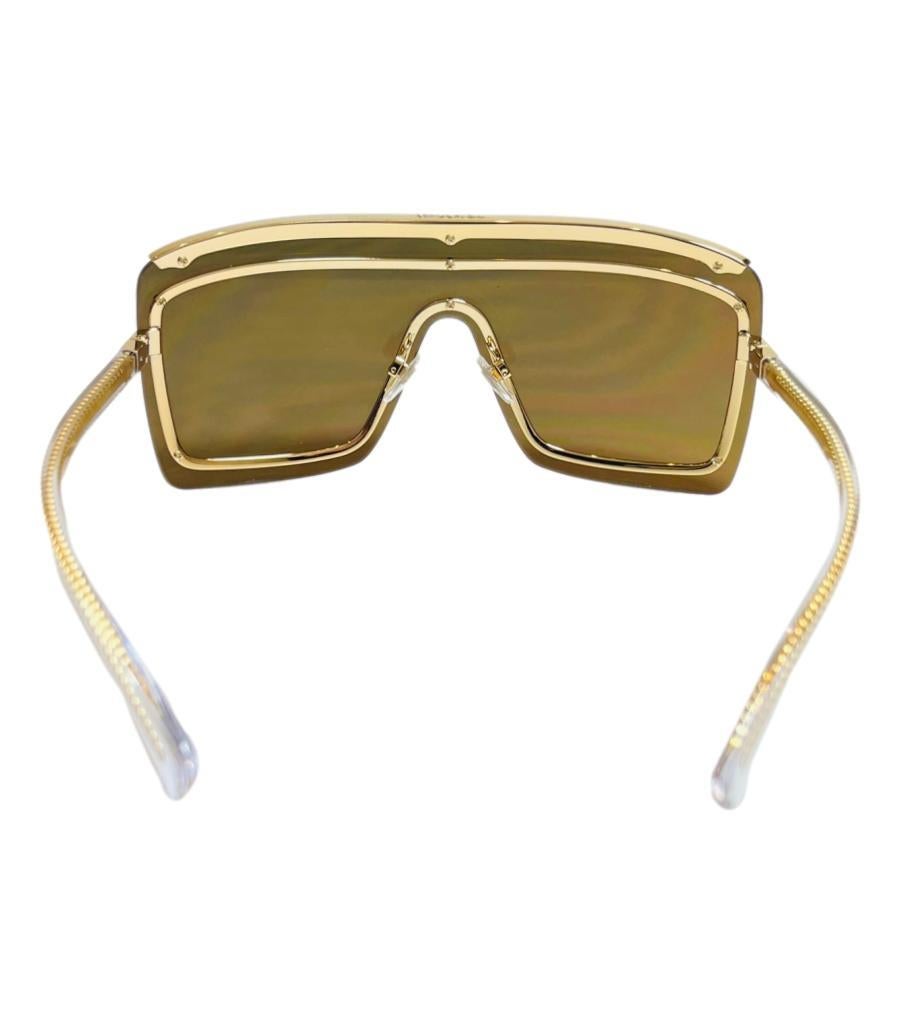 Chanel Shield verspiegelte Sonnenbrille mit Kette und 'CC' Logo-Bügeln im Zustand „Hervorragend“ im Angebot in London, GB