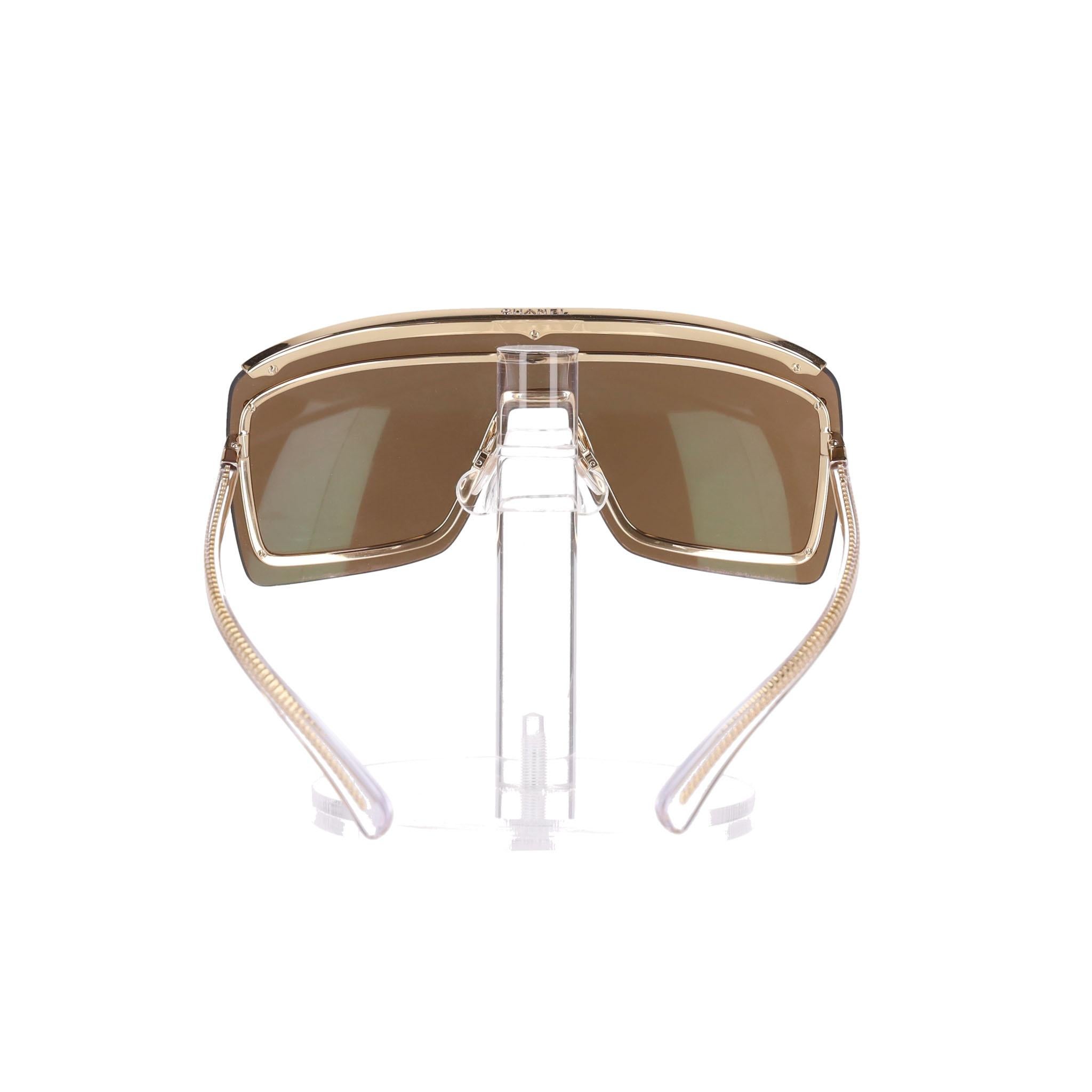 Marron Lunettes de soleil Chanel avec chaîne et logo 'CC' sur les branches en vente