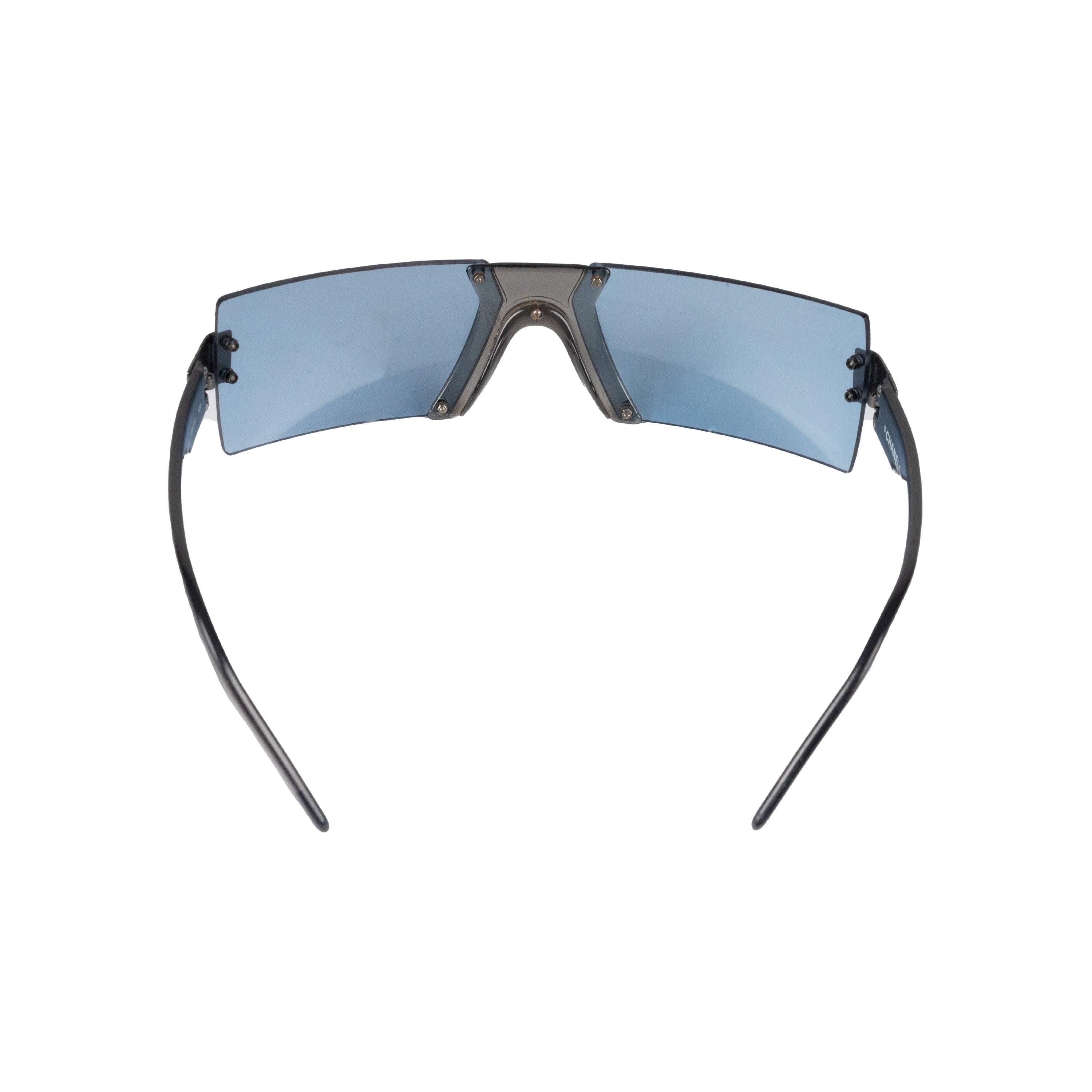 Chanel Shield Sunglasses - '90s In Good Condition For Sale In Milano, IT