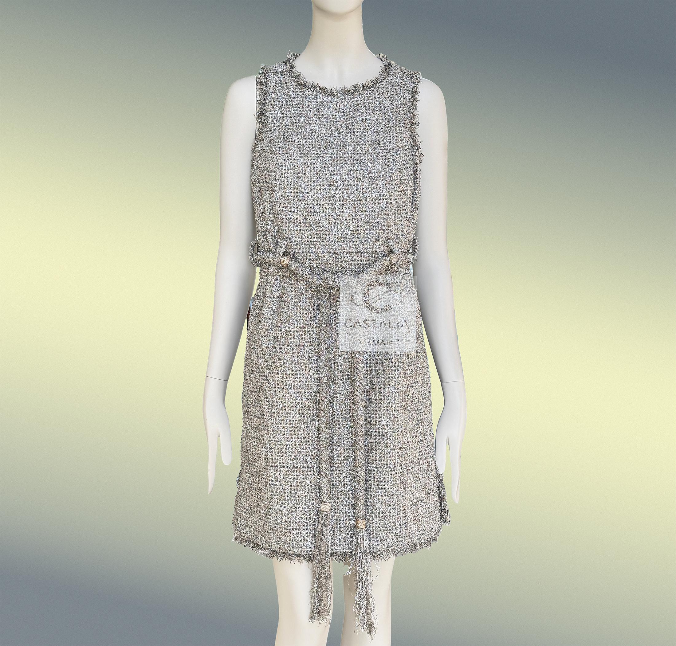 CHANEL Paris / Greece Tweed Belted Dress 36 FR For Sale 2