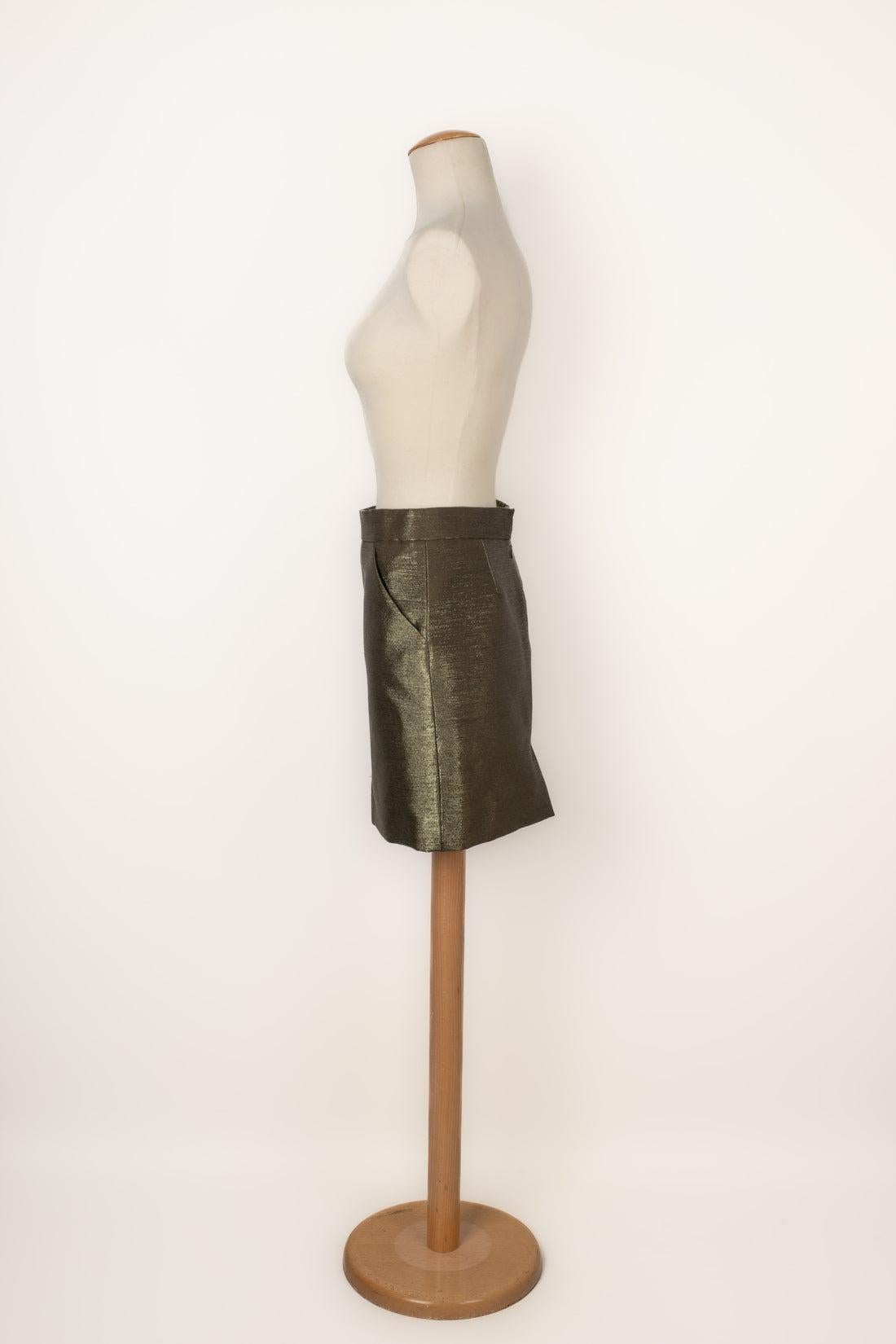 Falda corta brillante Chanel en Excelente estado para la venta en SAINT-OUEN-SUR-SEINE, FR
