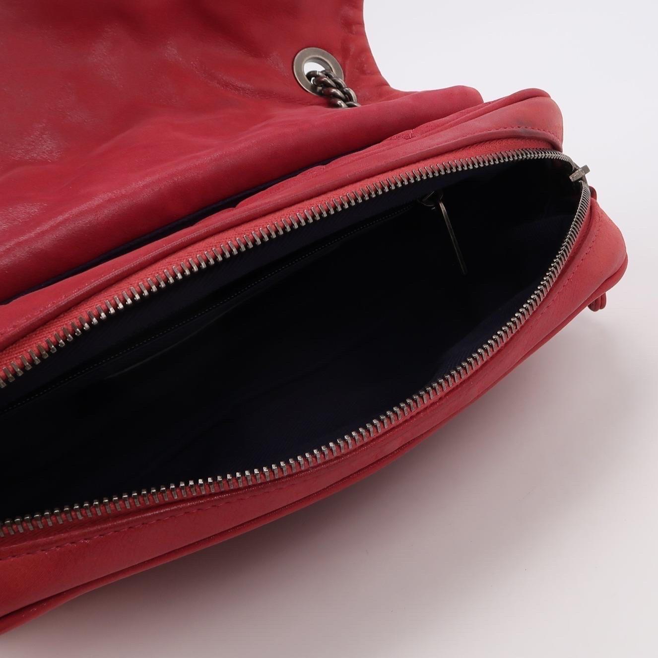 Sac à rabat Shiva rose vieilli cuir de veau vieilli argenté vieilli Chanel en vente 2