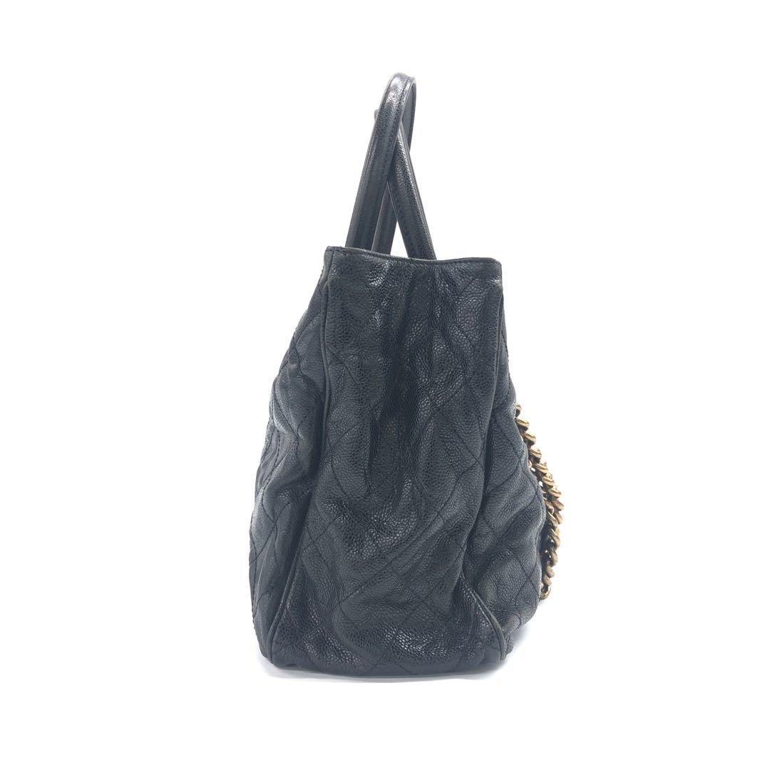 Women's Chanel Shiva Tote Black Quilted Shiny Caviar Leather Gold Hardware For Sale