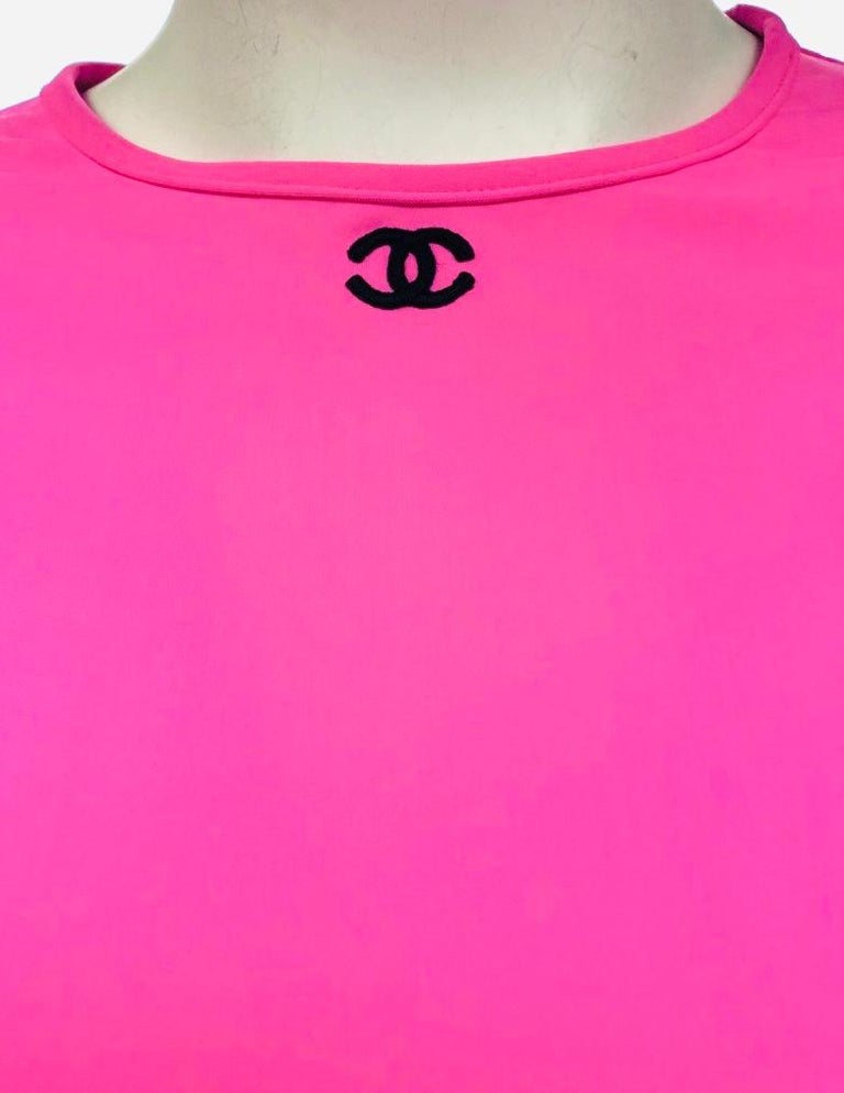 - Chanel shocking neon pink cropped top from spring 1995 collection. Rare find and it’s in excellent condition!!! 

- Size 42.

- 80% spandex, 20 % spandex. 