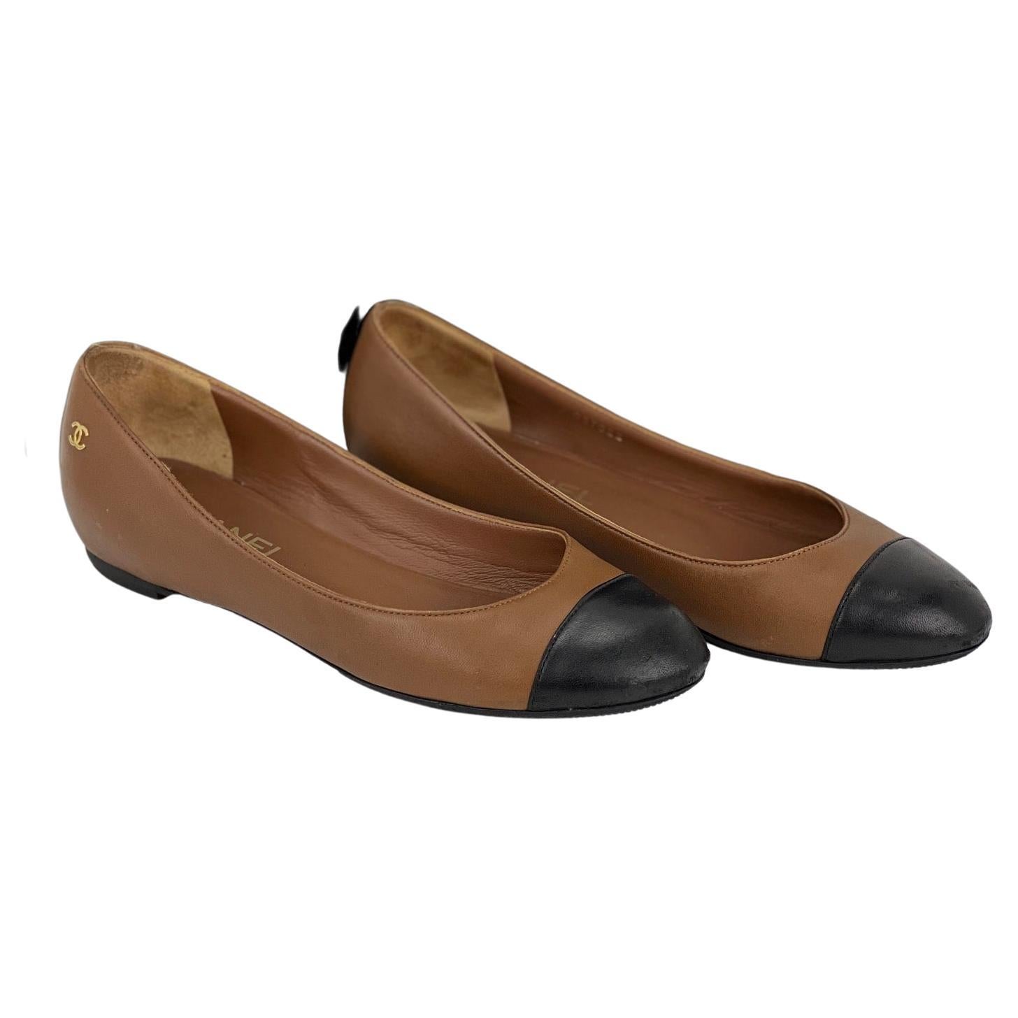 CHANEL Shoes Coco Mark Beige Black Lambskin Leather Flats SZ 36C Ballet Shoe
