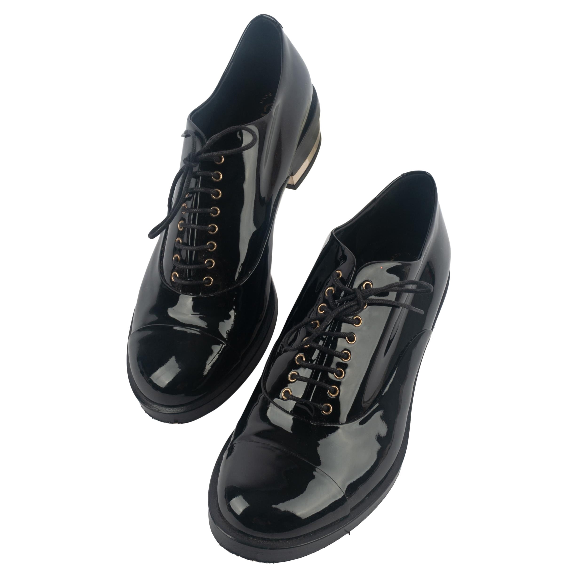 Zapatos Chanel estilo derbie