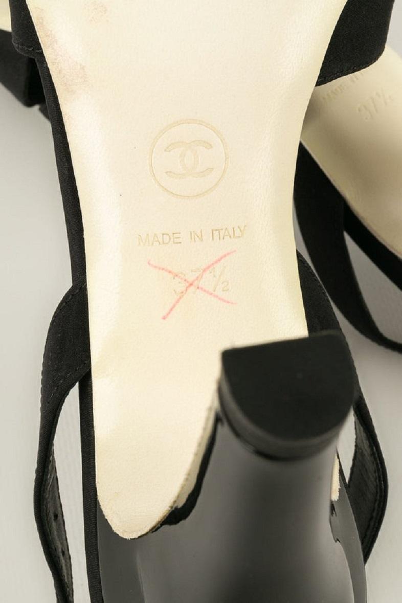 Chanel Shoes/Pumps, Size 37.5 For Sale 4