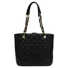 Chanel, Shopping Bag in black leather