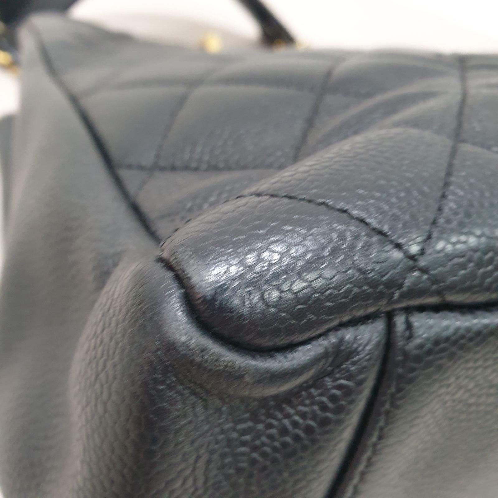 Chanel Shopping GST Schwarze gesteppte Einkaufstasche aus genarbtem Leder 5
