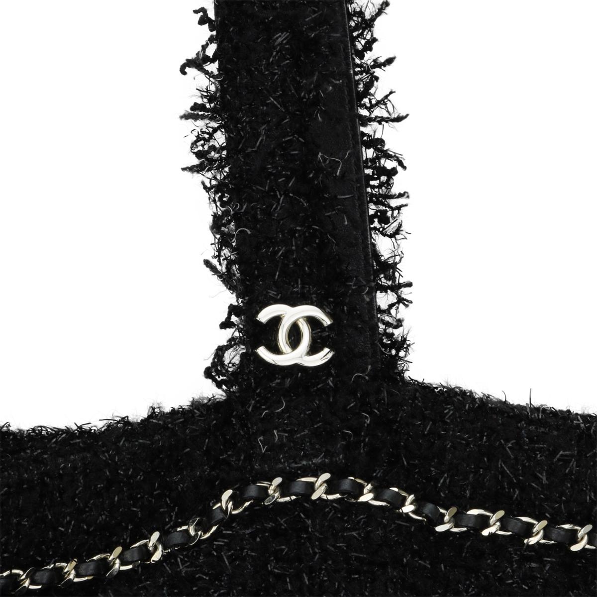 CHANEL Shopping in Fabrics Black Tweed Robot Tote Bag Silver Hardware 2017 7