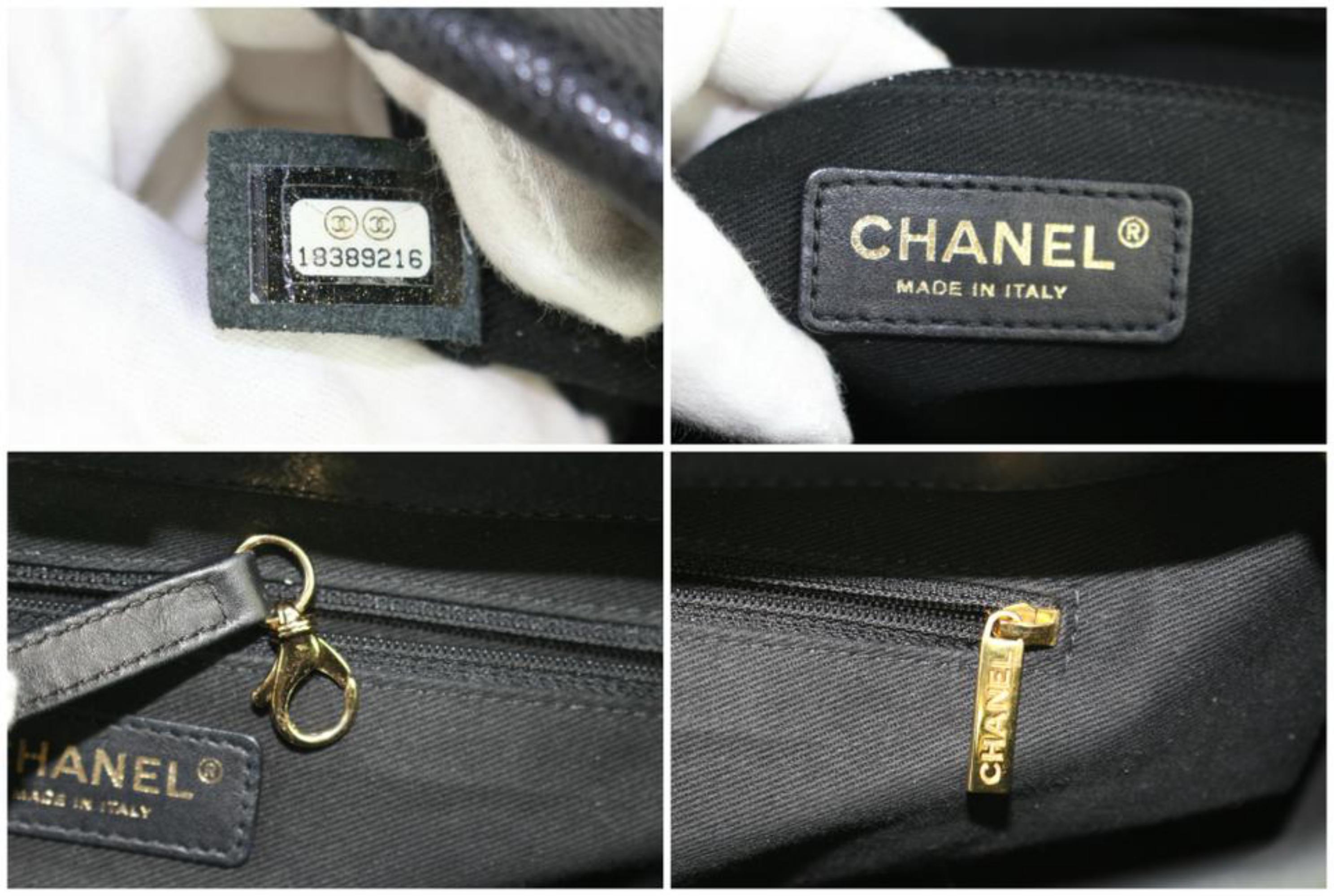 Chanel Shopping Quilted Caviar  Tote 13cz0130 Black Leather Shoulder Bag In Good Condition For Sale In Forest Hills, NY