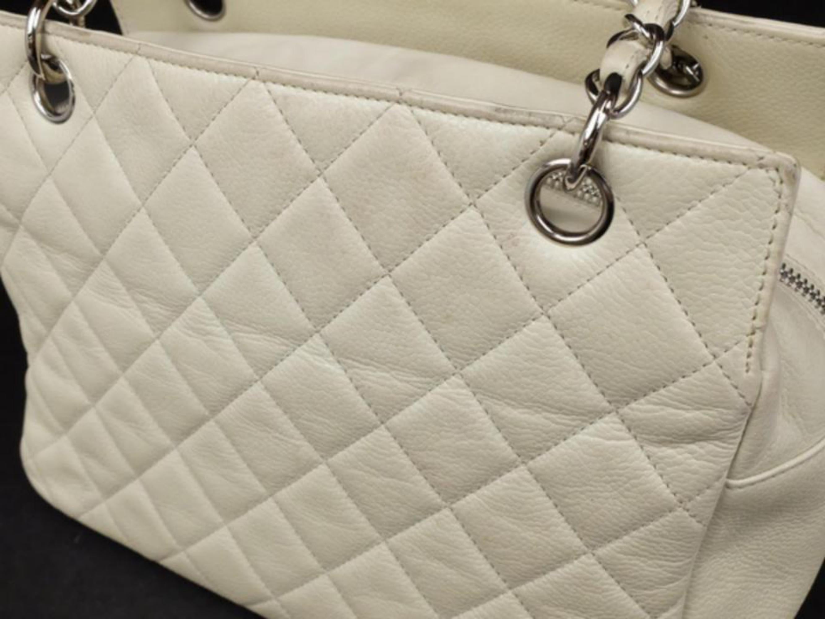 Chanel Shopping Tote Off-white Quilted Caviar Petite 233992 White Shoulder Bag For Sale 3