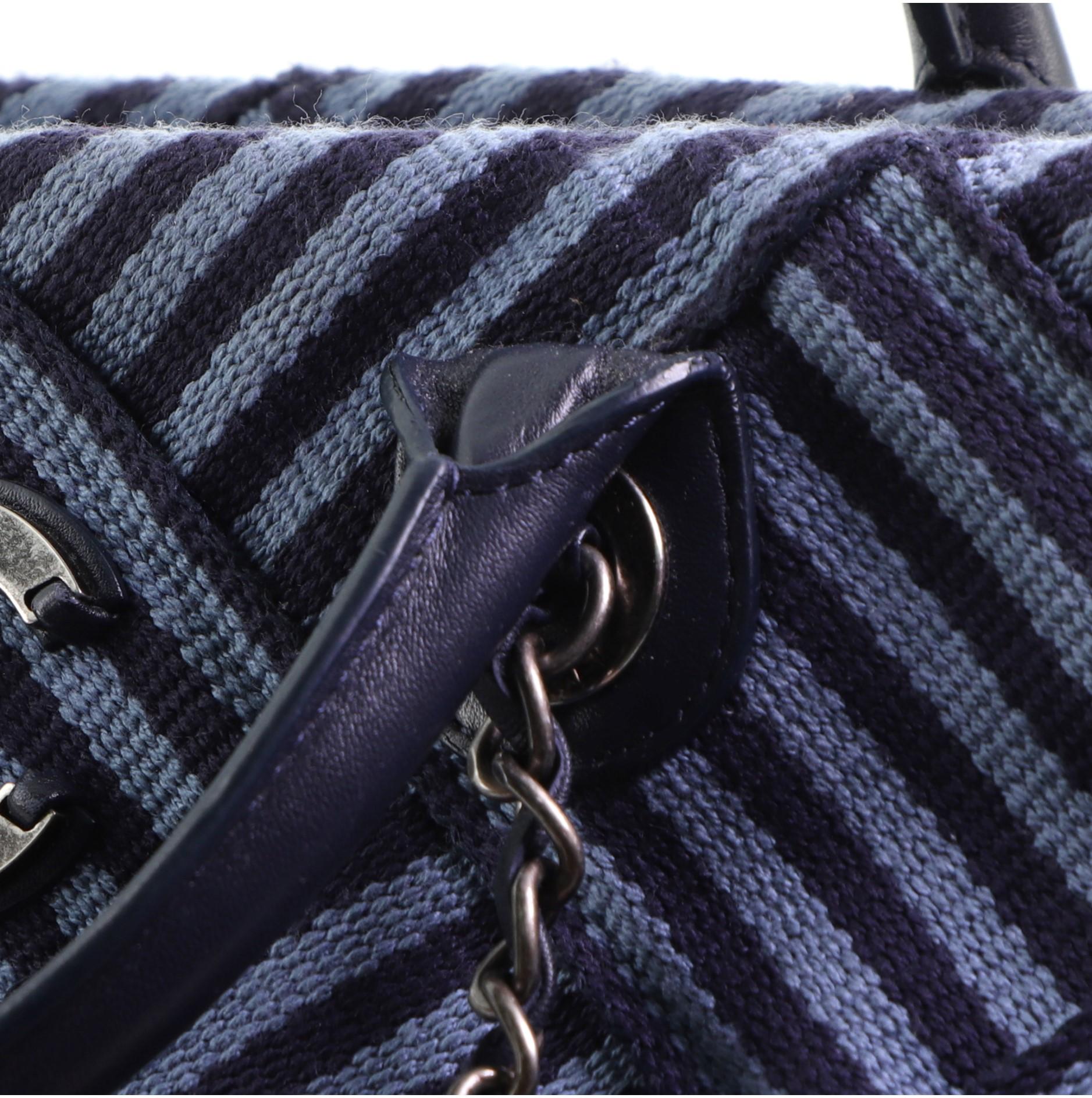 Chanel Einkaufstasche aus gewebtem gestreiftem Segeltuch Medium 3