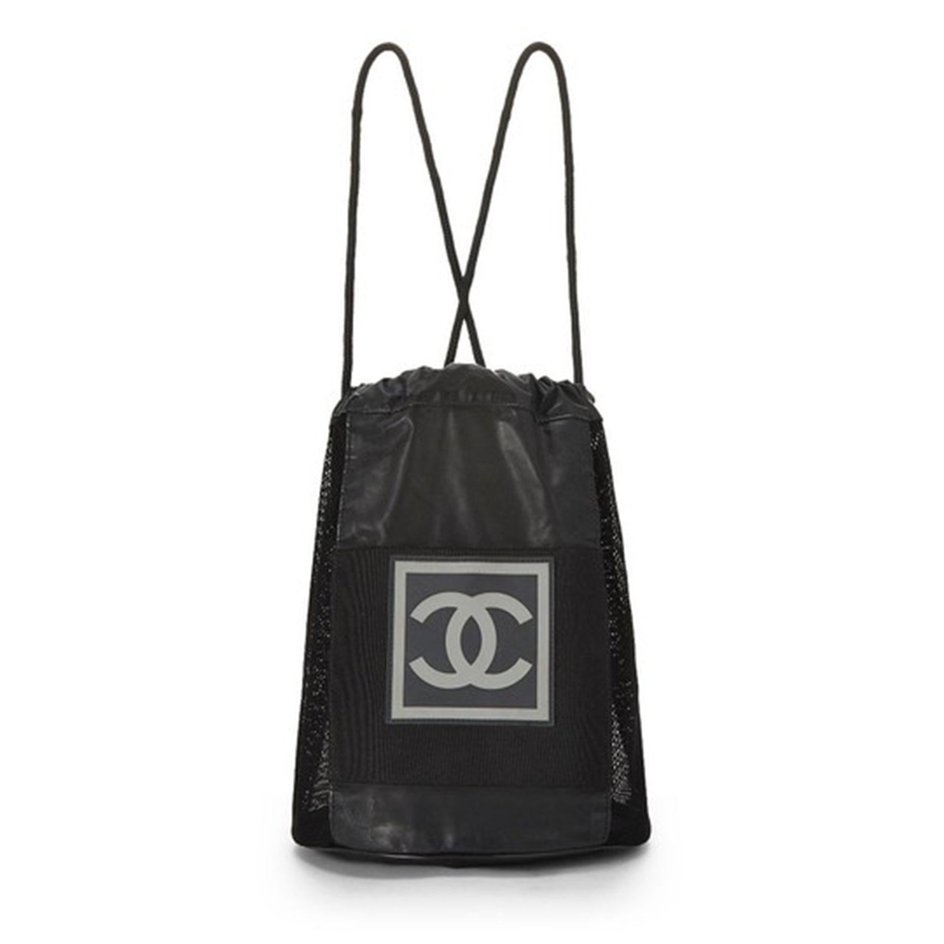 Noir Chanel Shopping Vintage 90s Rare Logo Cc Mesh Sport Tote Black Nylon Backpack en vente