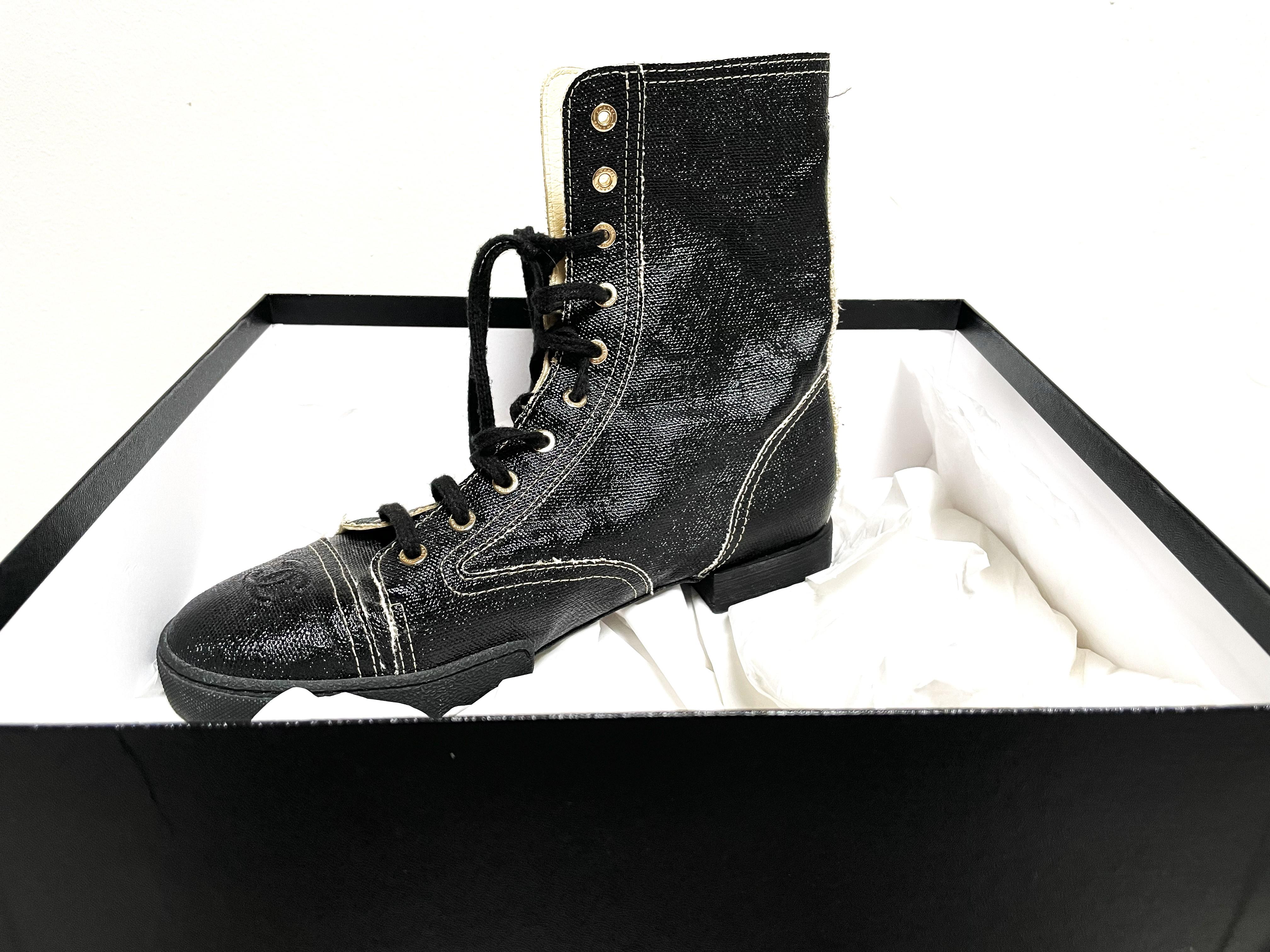 CHANEL SHORT BOOTS, coated Toile, black, size 42, Made in France For Sale 5