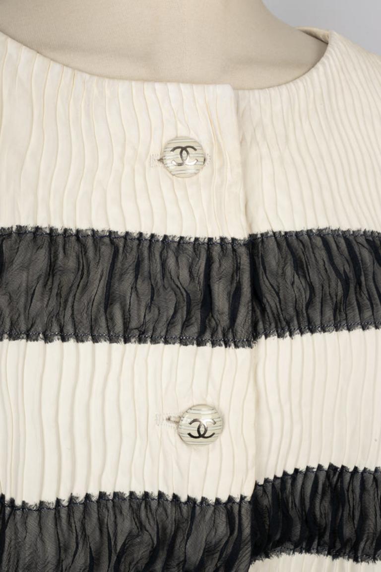 Chanel Short Lamb Leather Pleated Jacket For Sale 2