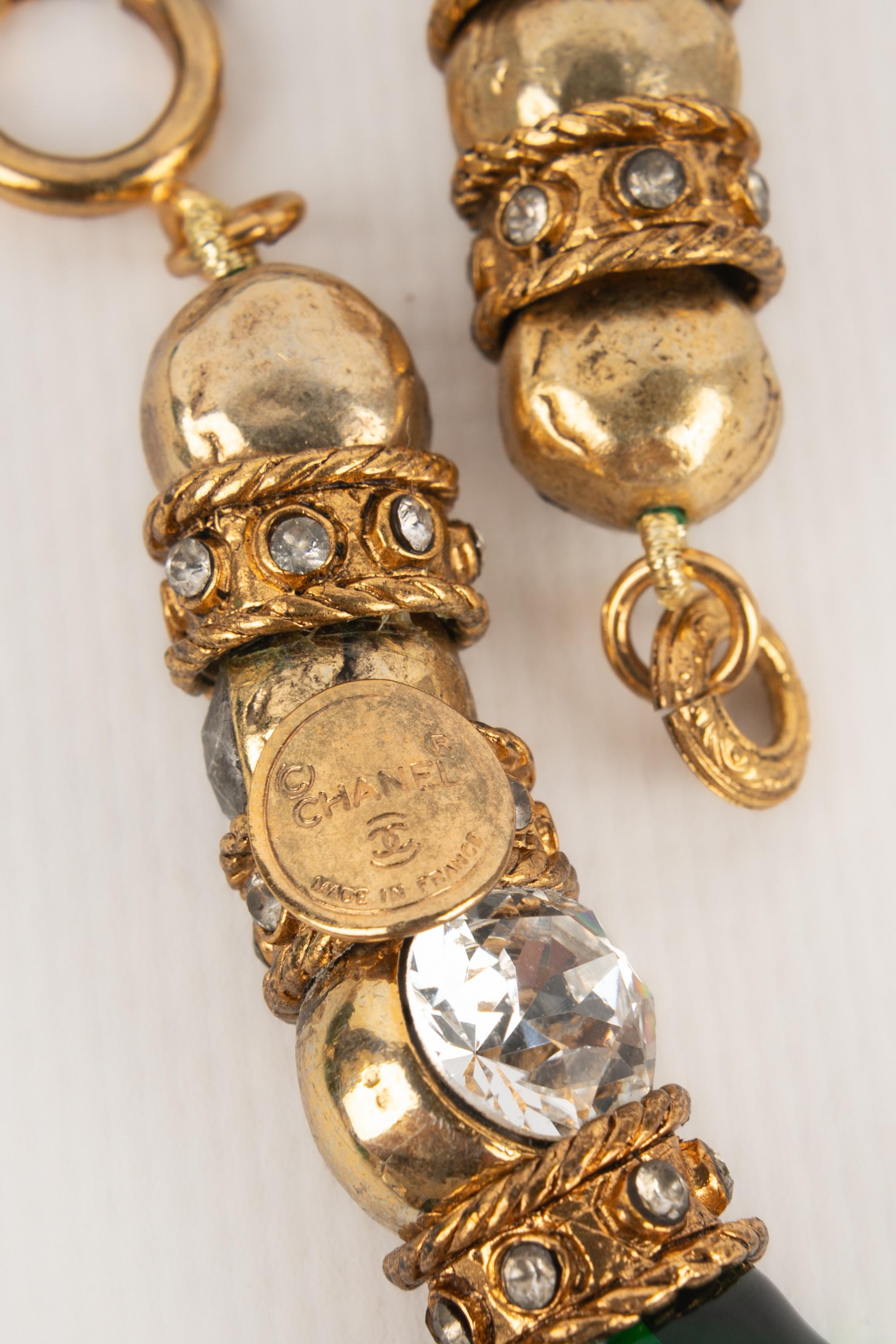 Collier court Chanel 6