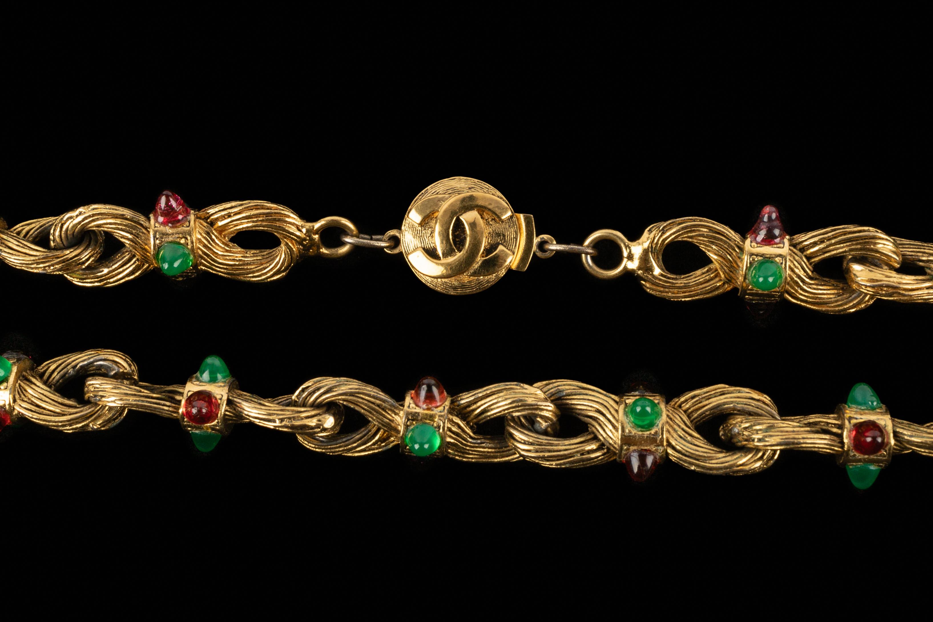 Collana corta Chanel In condizioni ottime in vendita a SAINT-OUEN-SUR-SEINE, FR