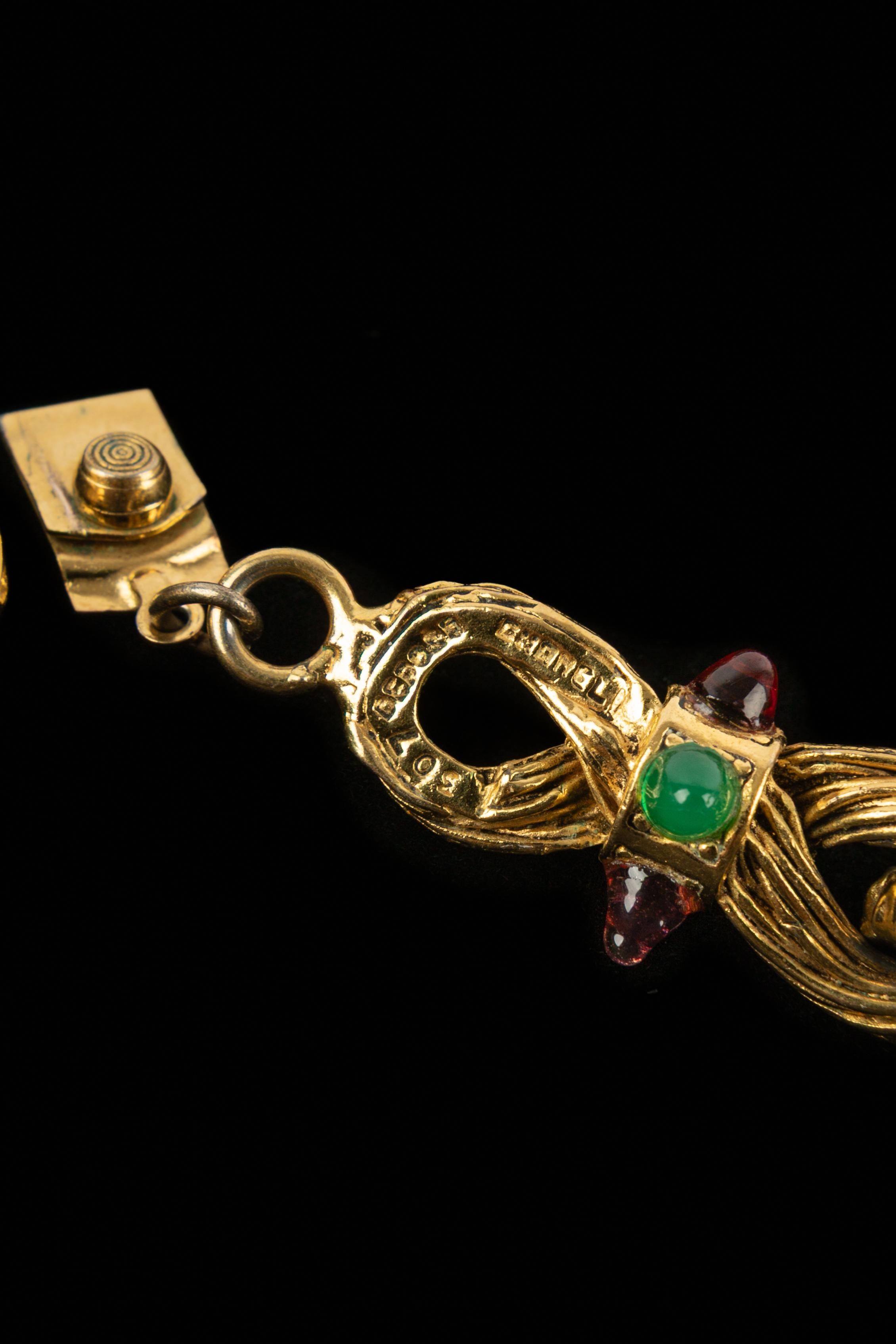 Collana corta Chanel in vendita 1