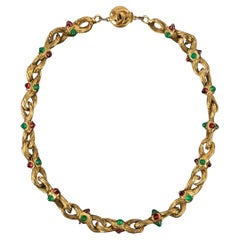 Collier court Chanel
