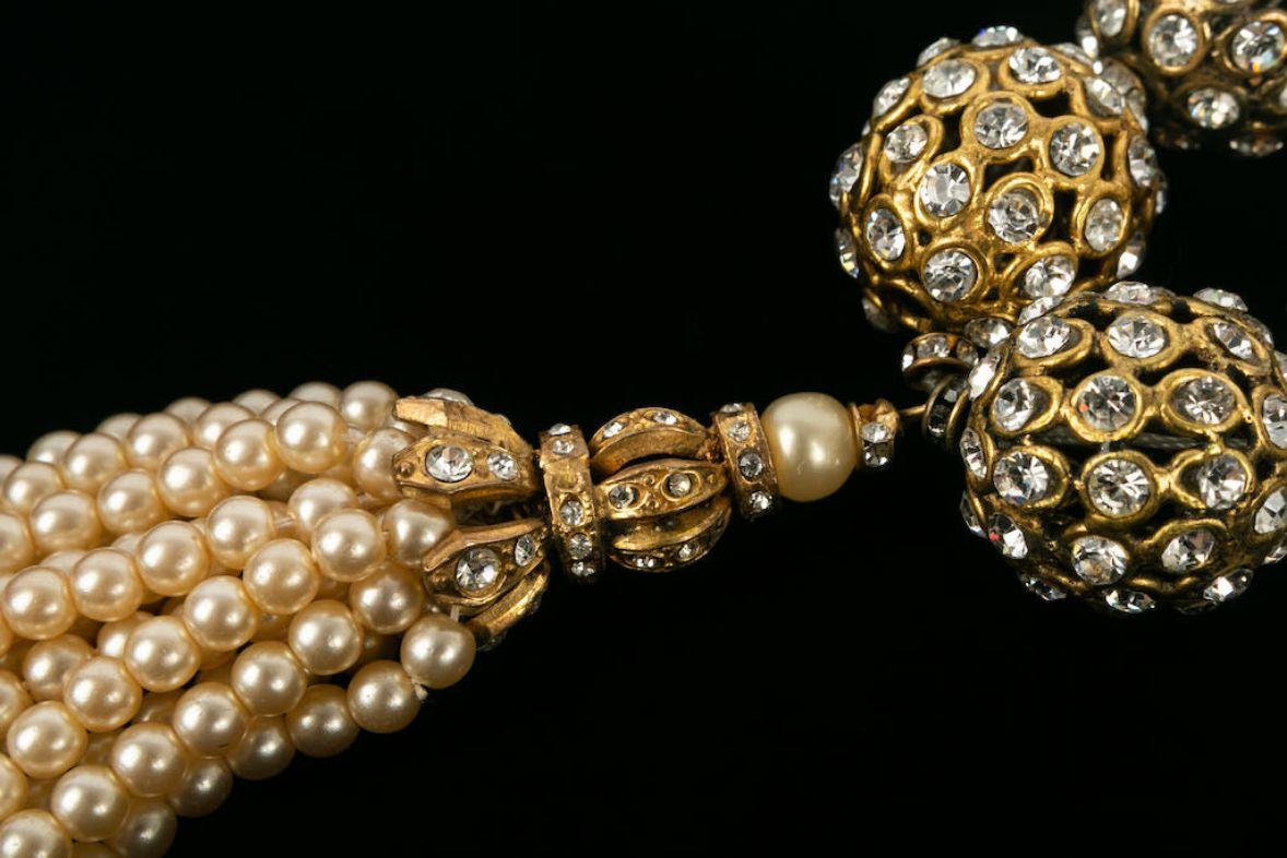 Chanel Short Necklace in Gold Metal Beads Paved with Rhinestones For Sale 1