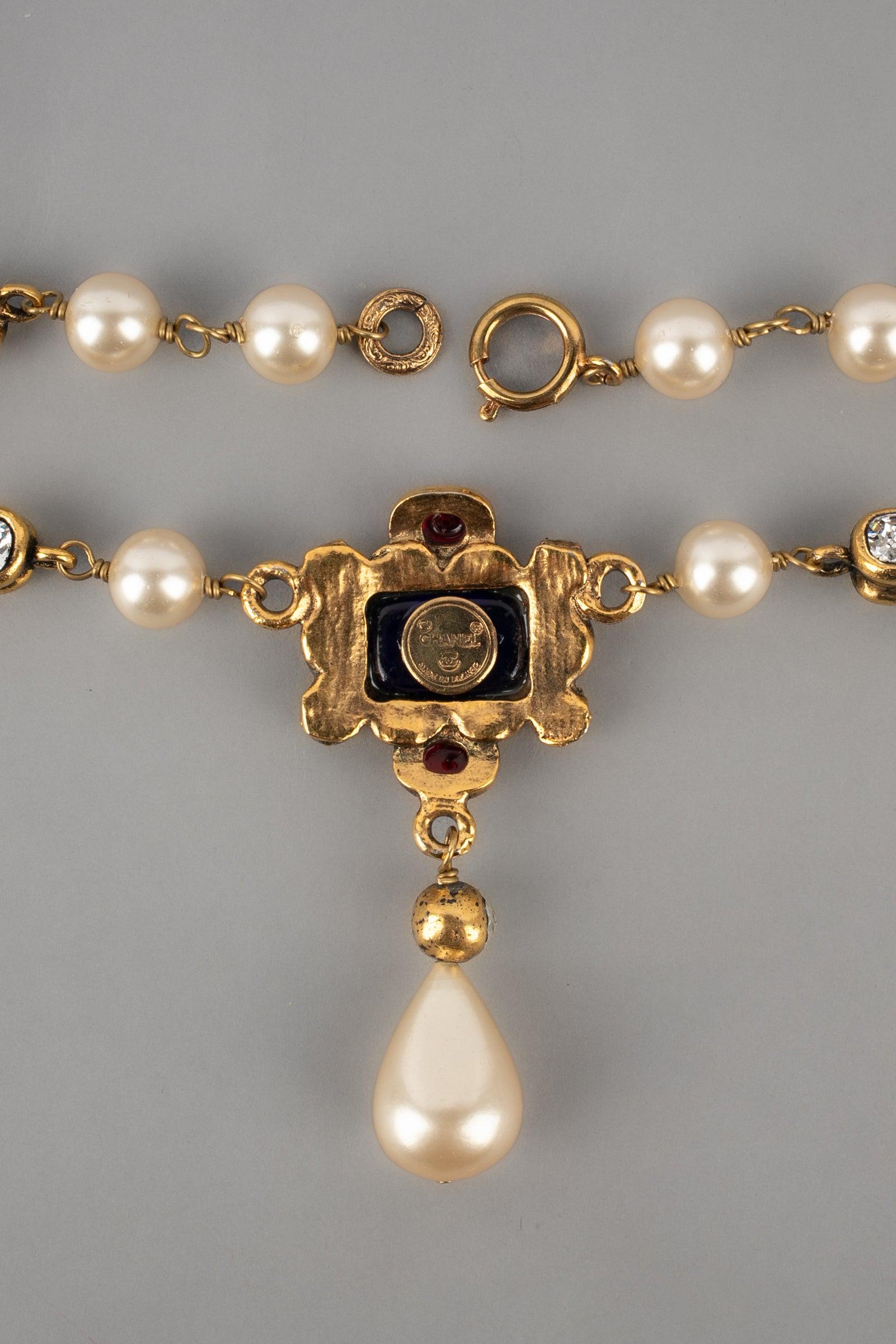 Chanel Short Necklace with Fancy Mother-of-Pearl Beads 3