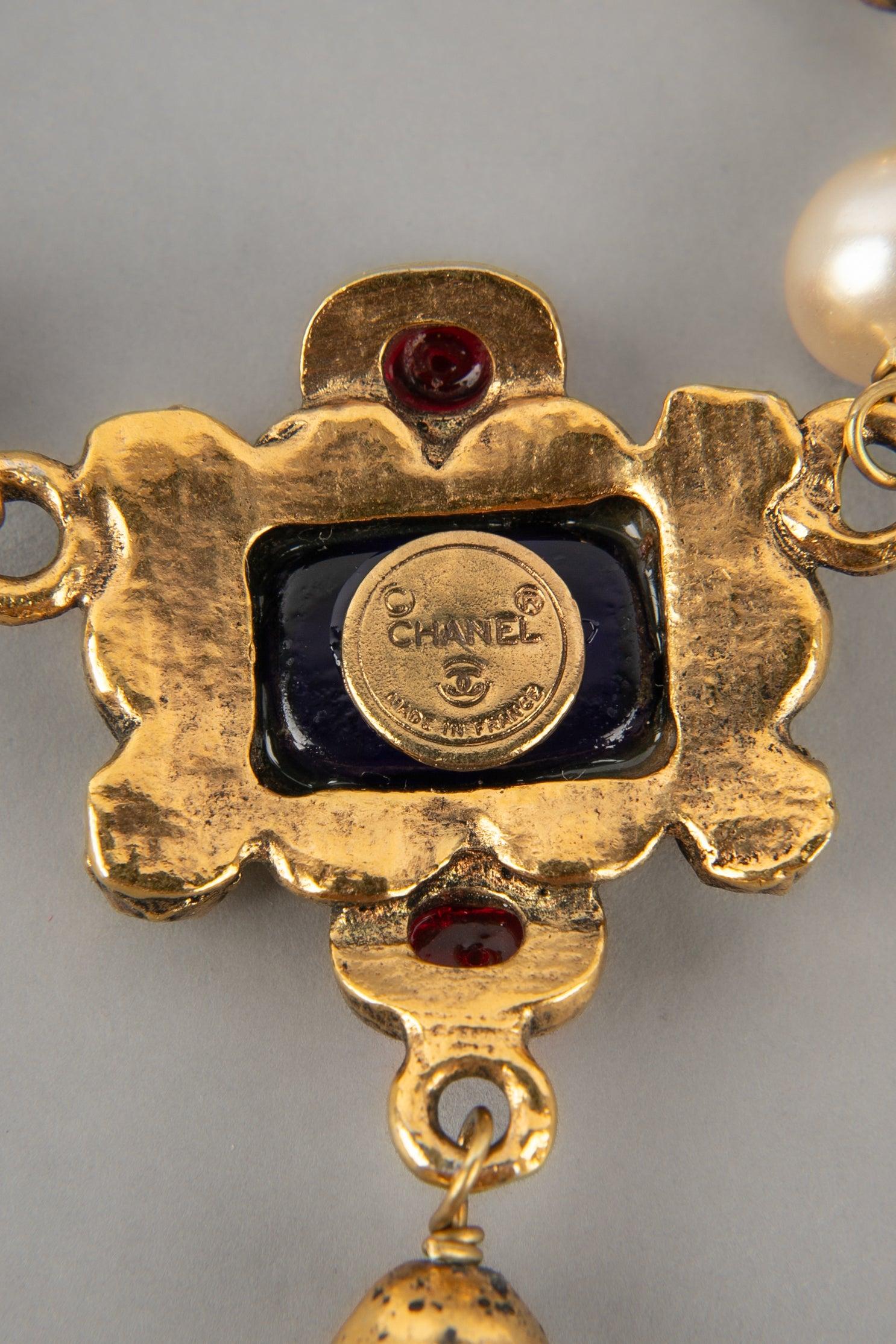 Chanel Short Necklace with Fancy Mother-of-Pearl Beads 4
