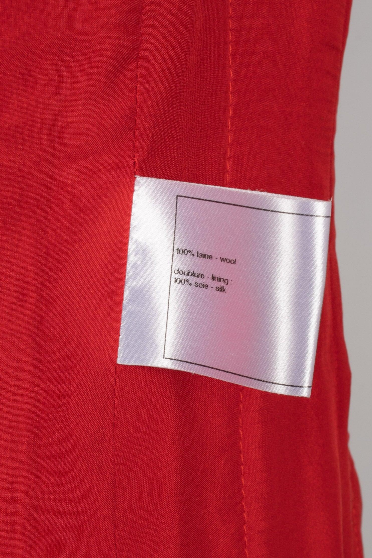 Chanel Short Red Wool Jacket 'Paris-Moscow', 2009 For Sale 5