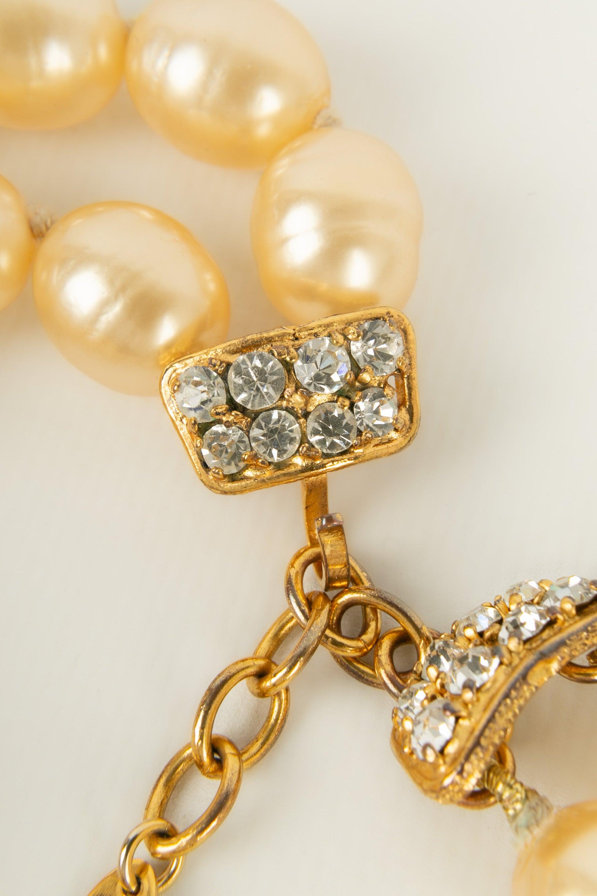 Chanel Kurze zweireihige Halskette mit Perlenketten 6