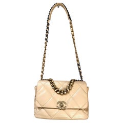 CHANEL shoulder bag, Coll. 2020, light beige leather with diamant qulting