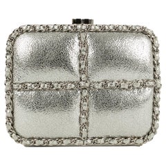Borsa a tracolla Chanel in pelle e metallo argentato, 2011