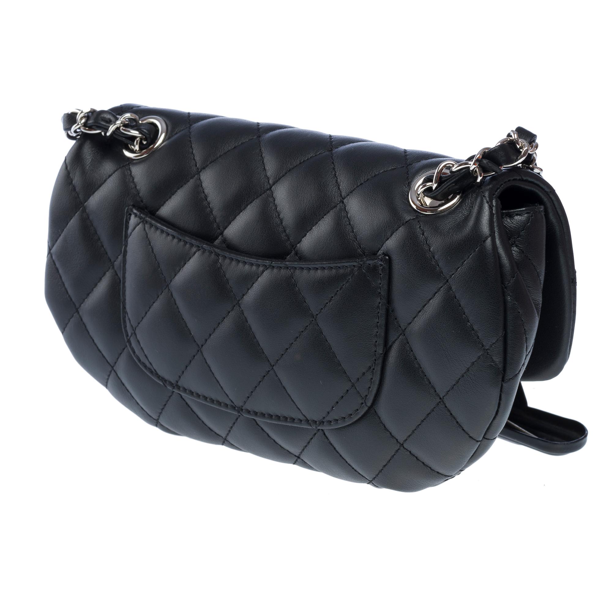 De las mujeres Chanel shoulder/belt bag in black quilted lambskin leather, PHW