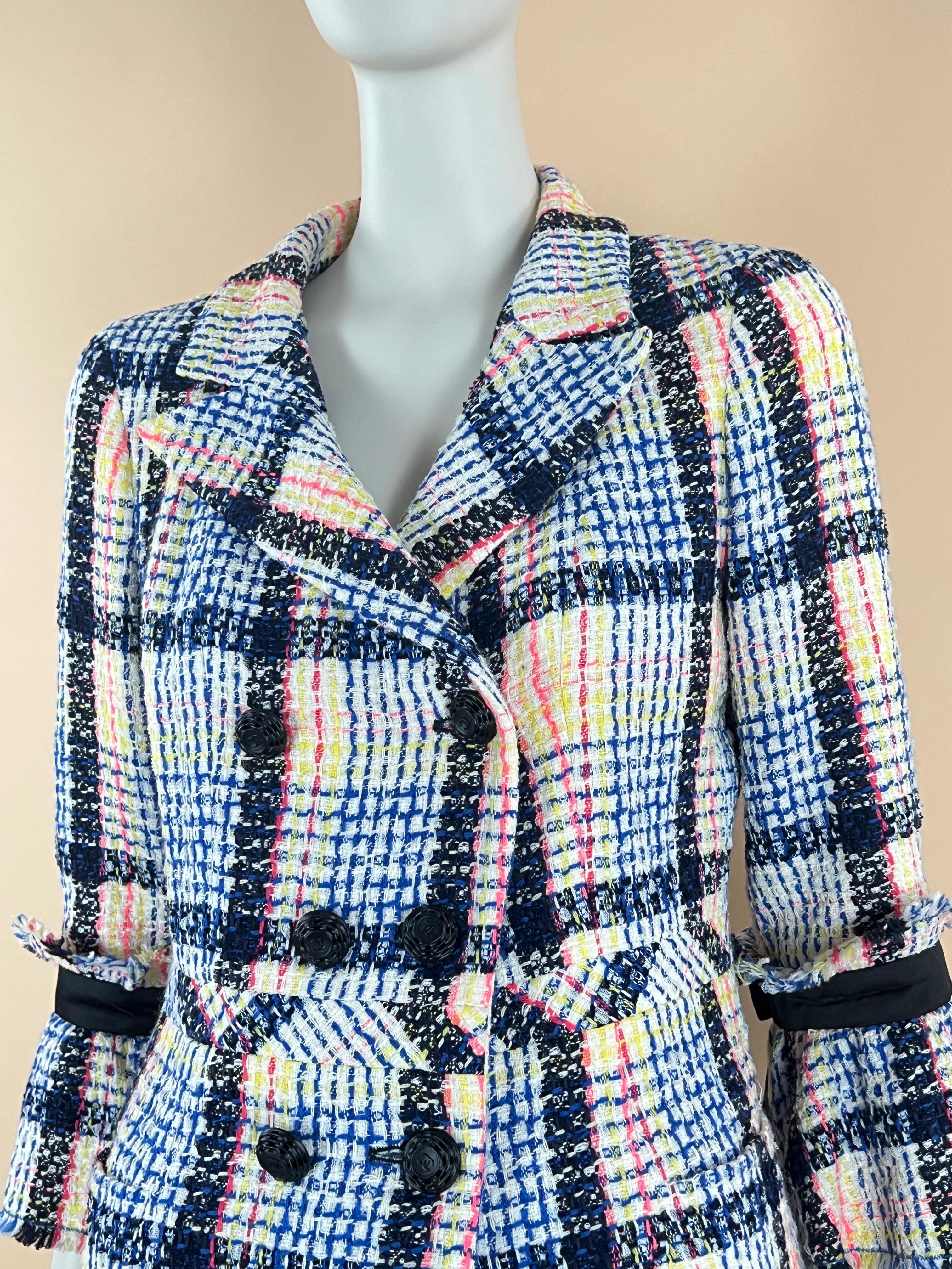 Chanel Signature Bow Detail Tweed Jacket 3