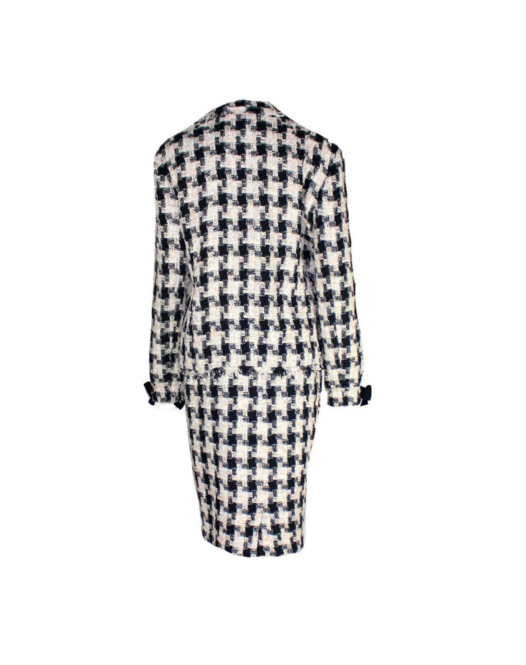 Chanel Signature Lesage Houndstooth Pied de Poule Fantasy Tweed Skirt ...