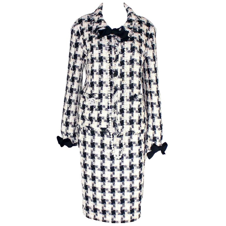 Coats, Outerwear Chanel Chanel Black and White Spotted Tweed Suit Jacket