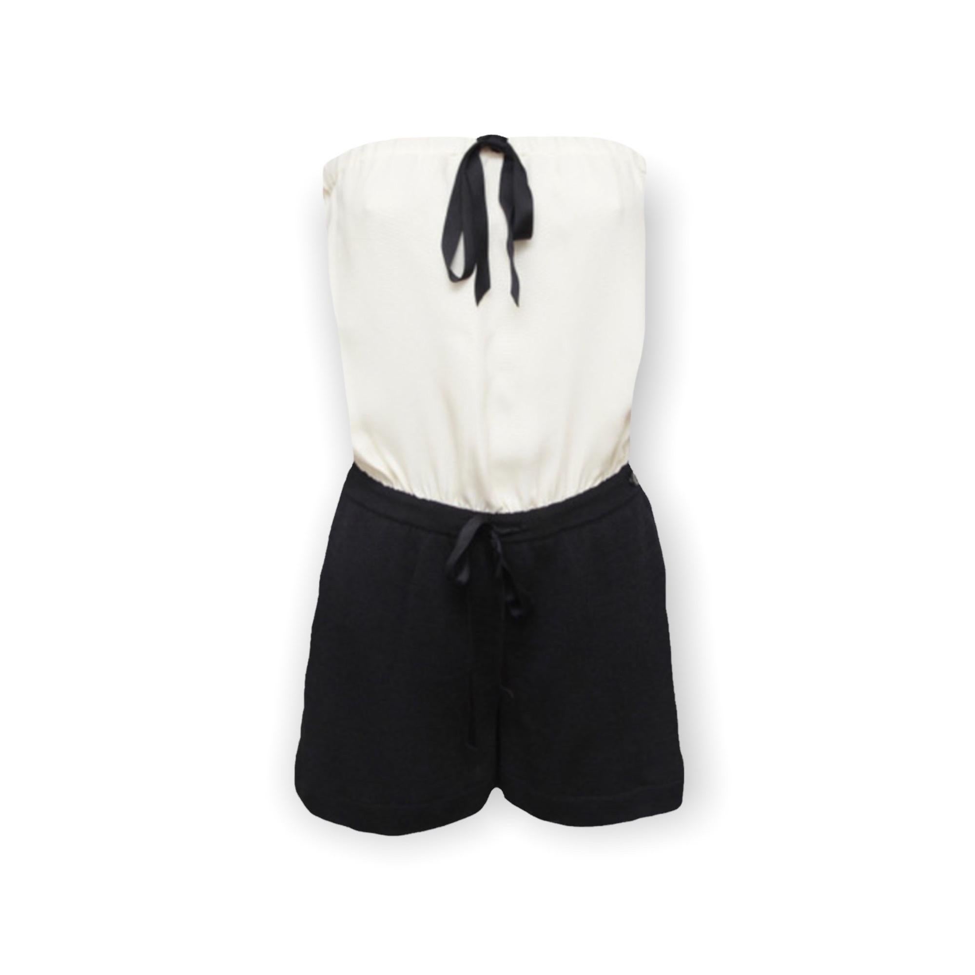 Women's CHANEL Signature Monochrome Cream Black Playsuit Mini Jumpsuit Overall 38 For Sale