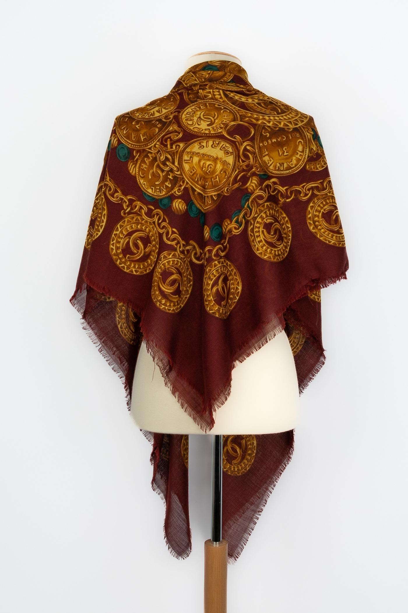 Chanel silk and cashmere foulard In Excellent Condition For Sale In SAINT-OUEN-SUR-SEINE, FR