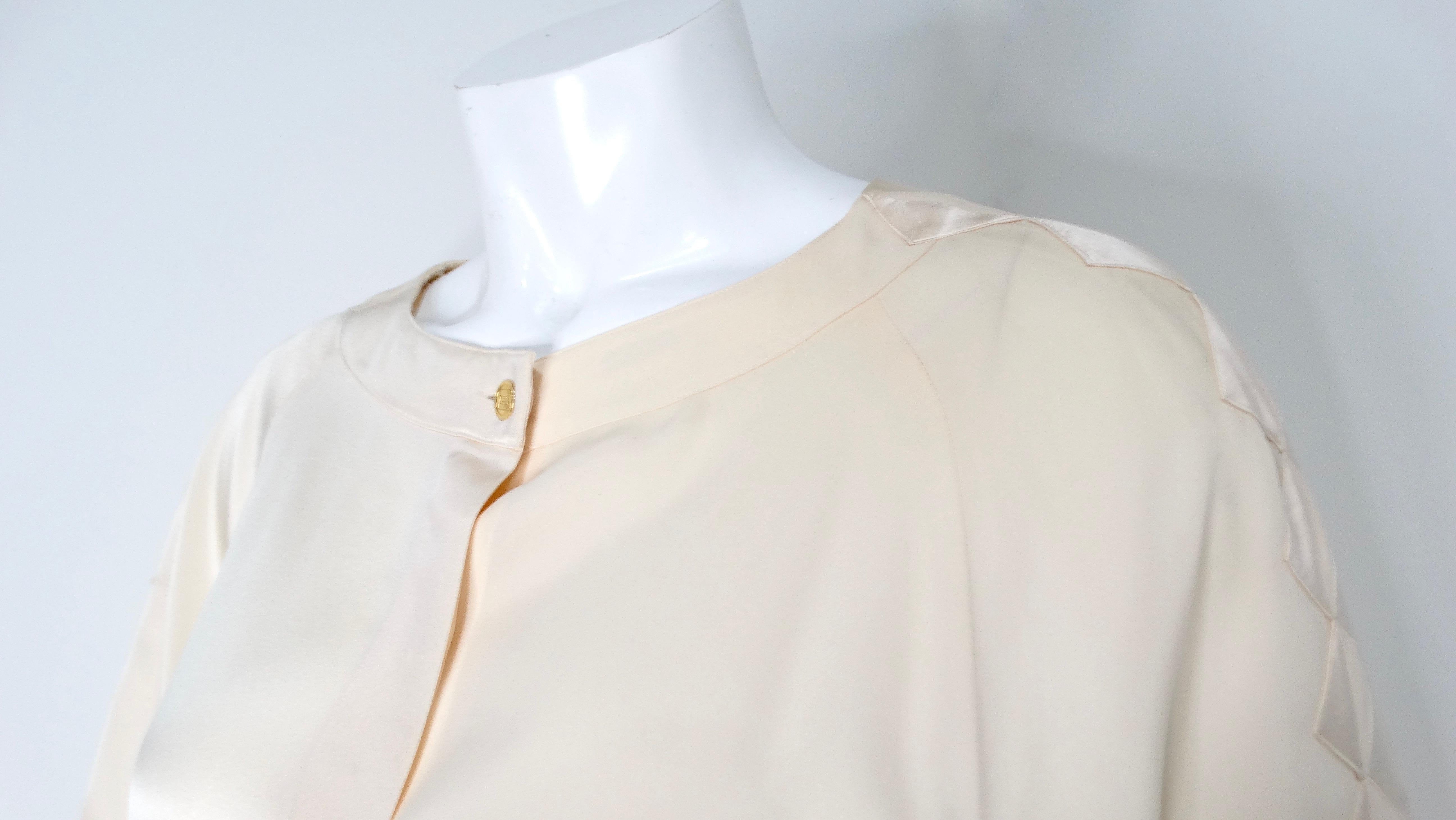 Chanel - Chemisier boutonné en soie rose layette à motifs géométriques circa 1980 Bon état - En vente à Scottsdale, AZ