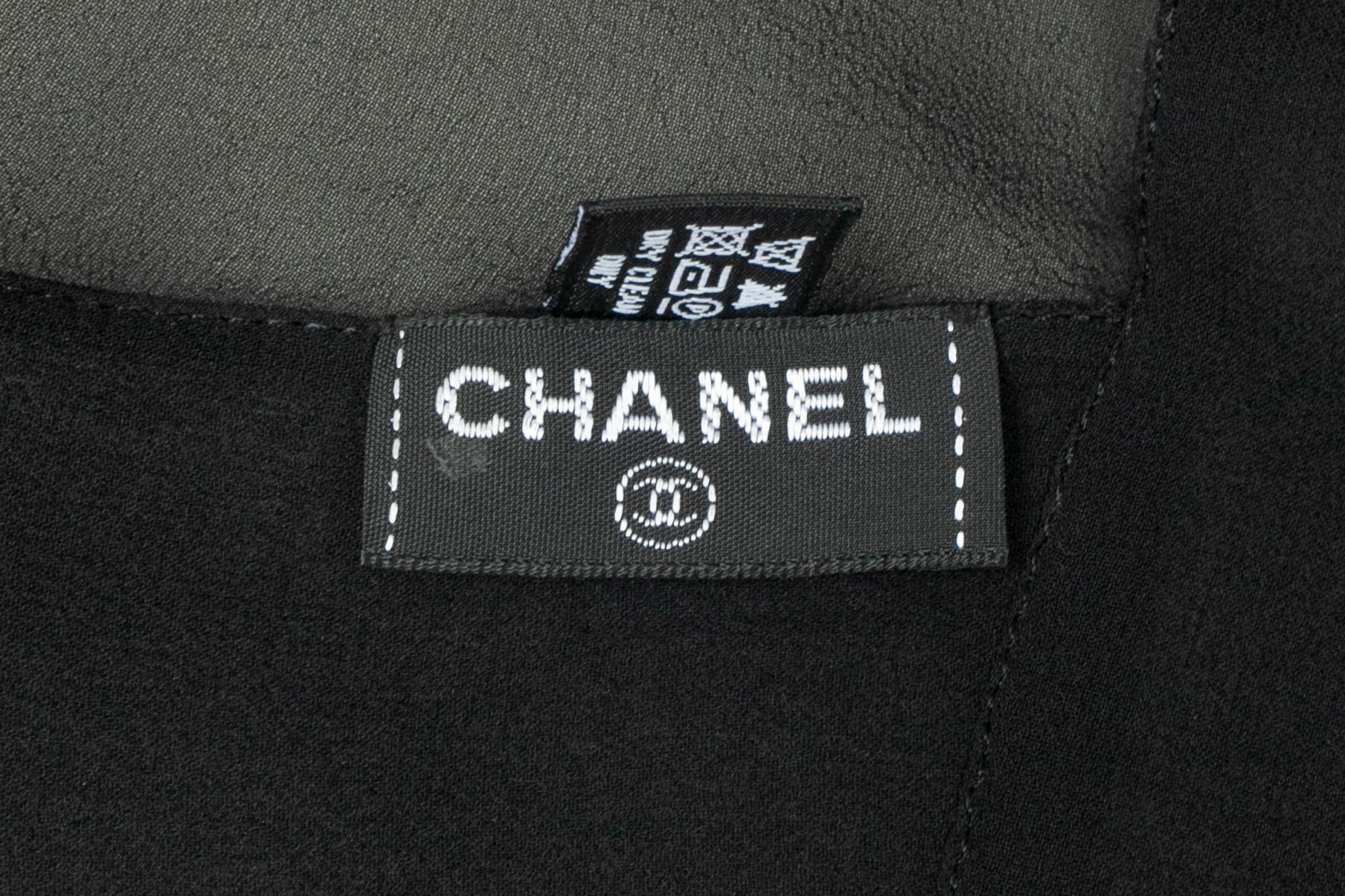 Chanel silk foulard en venta 7