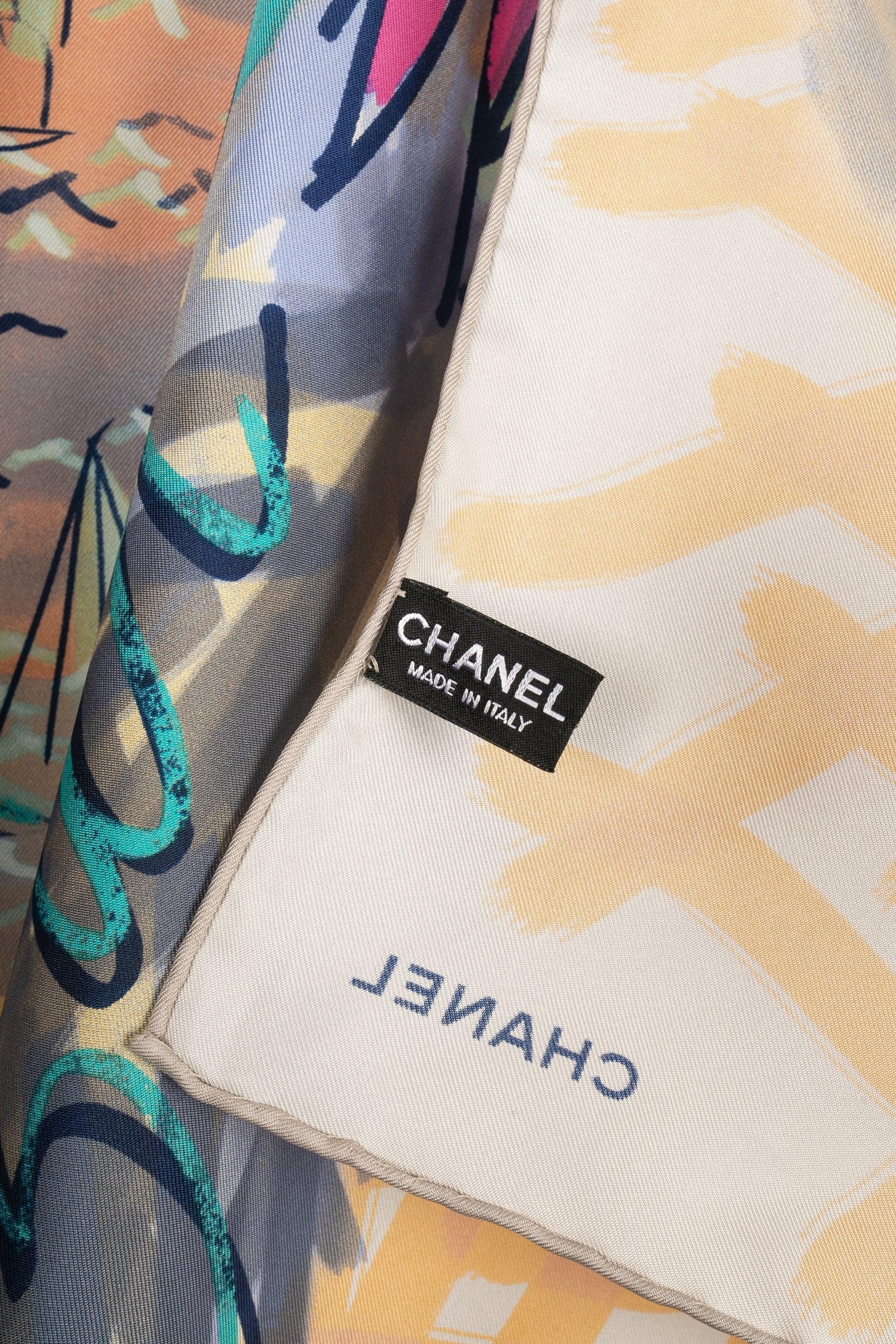 Chanel Seidenfoulard-Schal in Lila, Rosa und Gelbtönen im Angebot 2